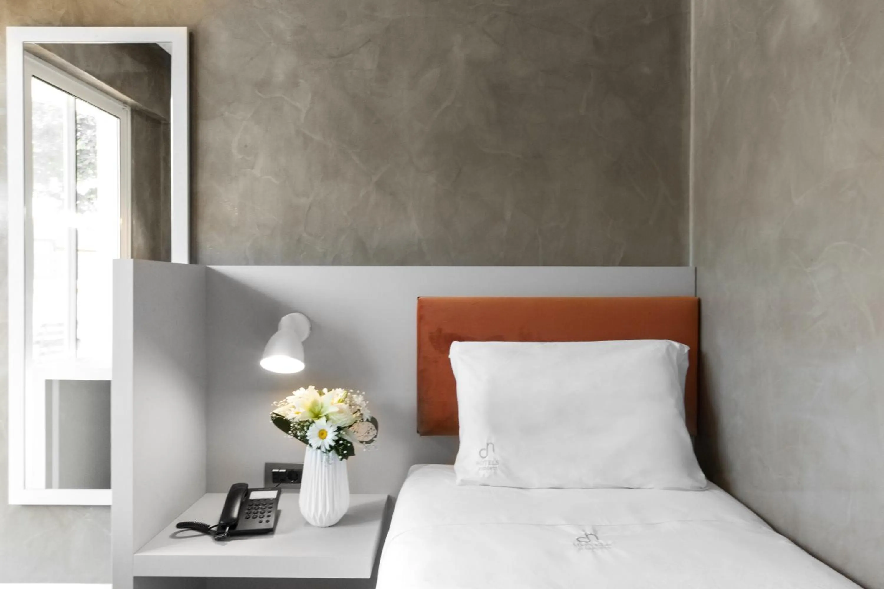 Decorative detail, Bed in Garden City Resort