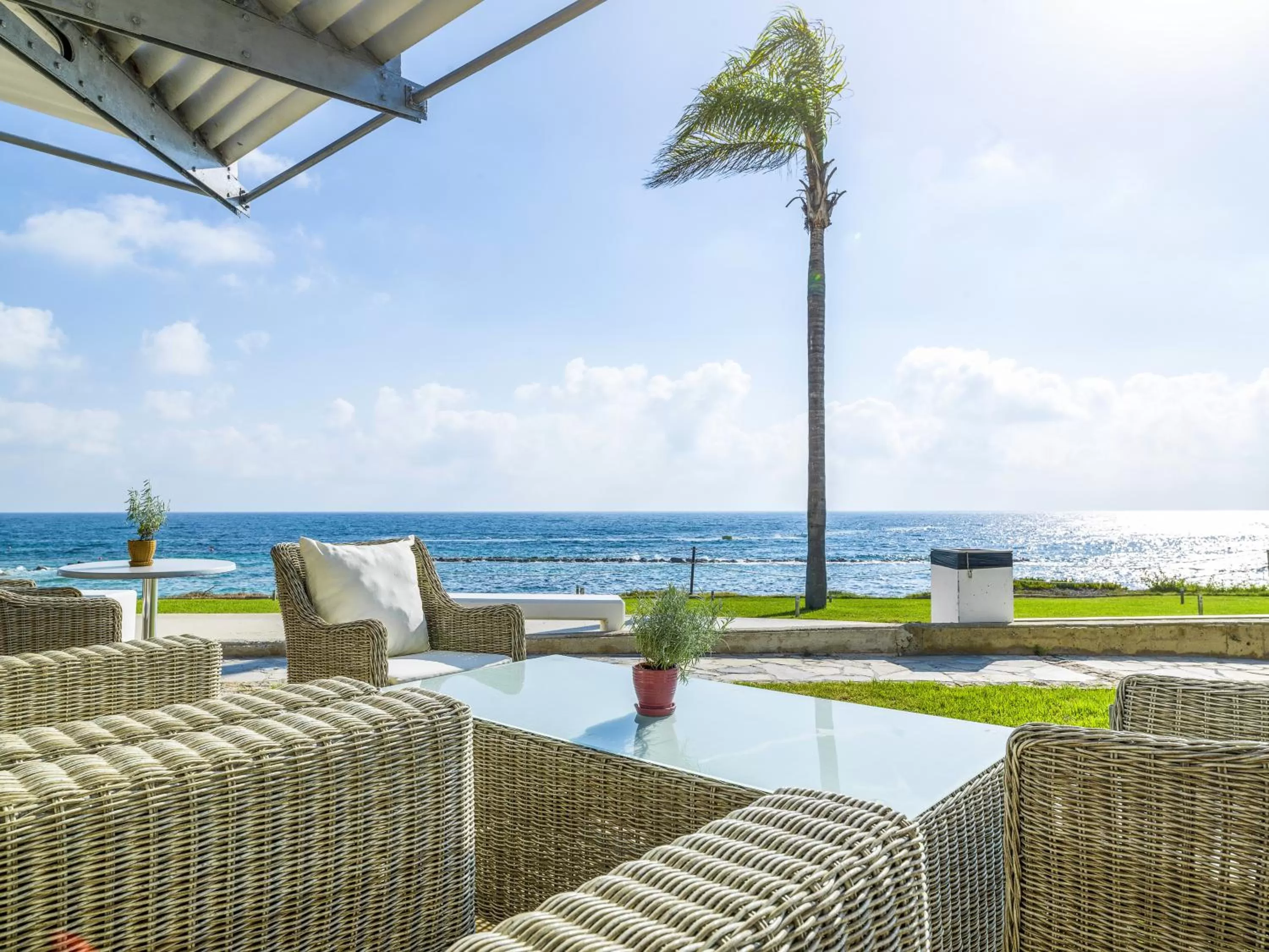 Lounge or bar in Alexander The Great Beach Hotel