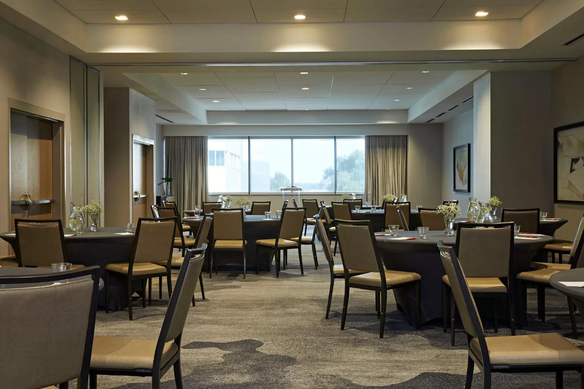 Meeting/conference room in Kimpton Sawyer Hotel by IHG