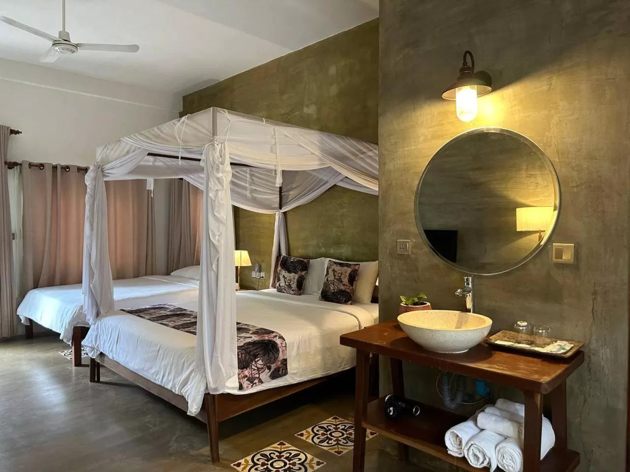 Bed in Dontrei Villa Angkor