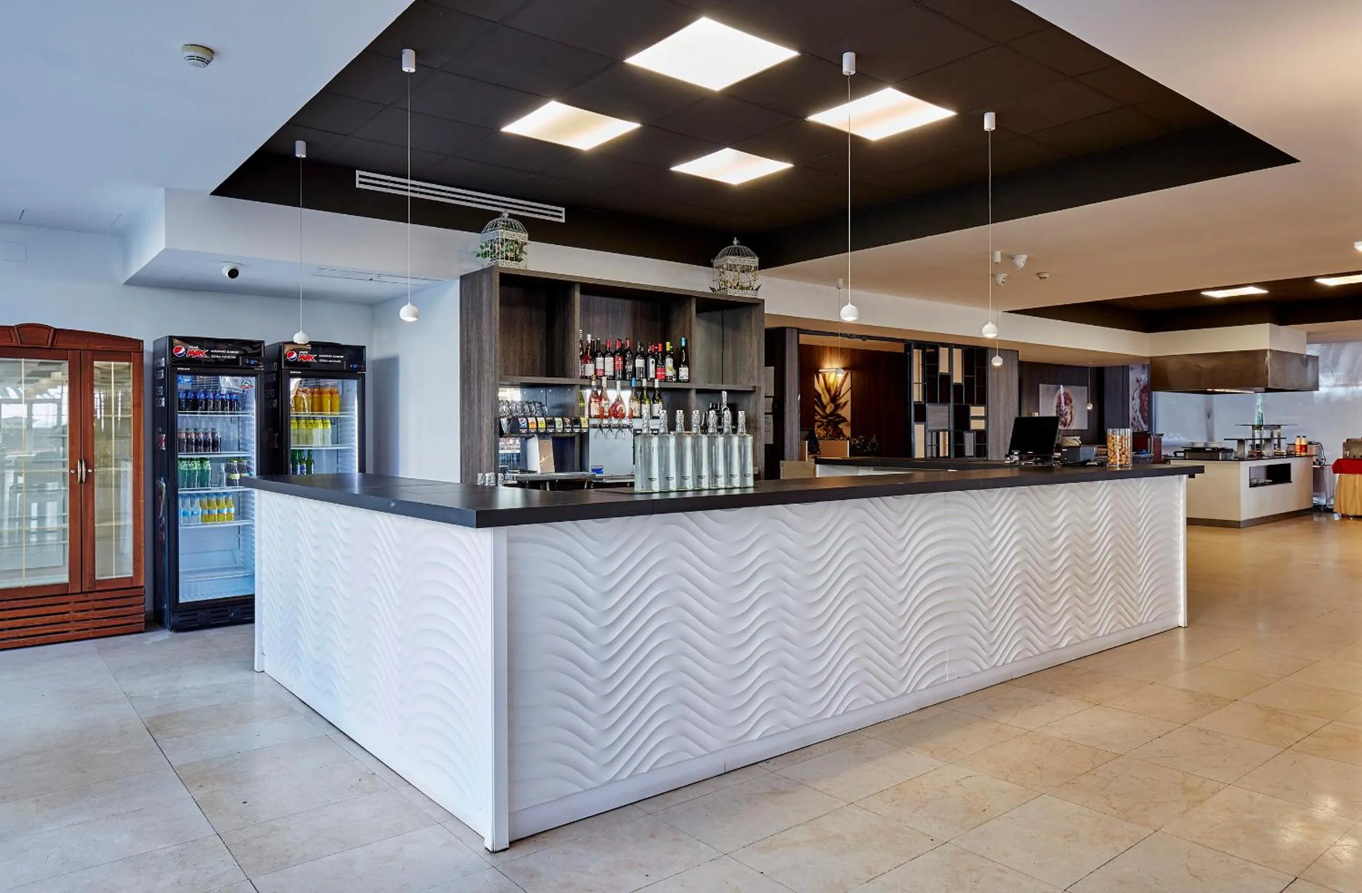 Restaurant/places to eat in Hotel Surf Mar