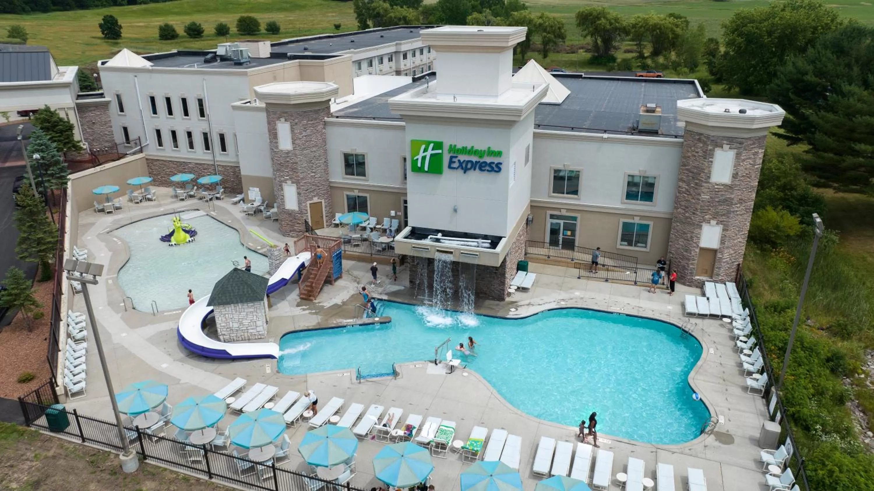 Property building in Holiday Inn Express Wisconsin Dells by IHG