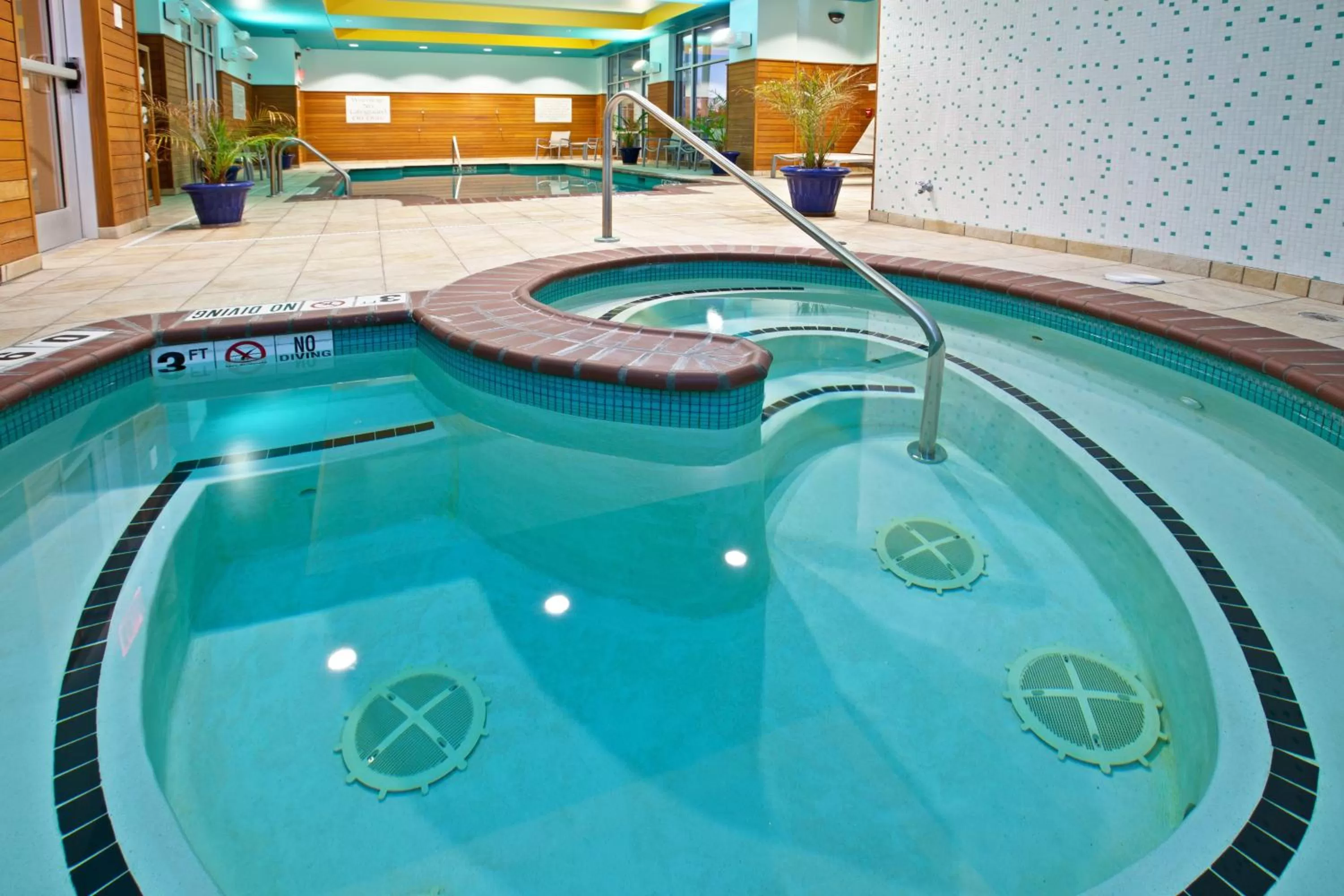 Swimming pool in Hotel Indigo Columbus Architectural Center by IHG