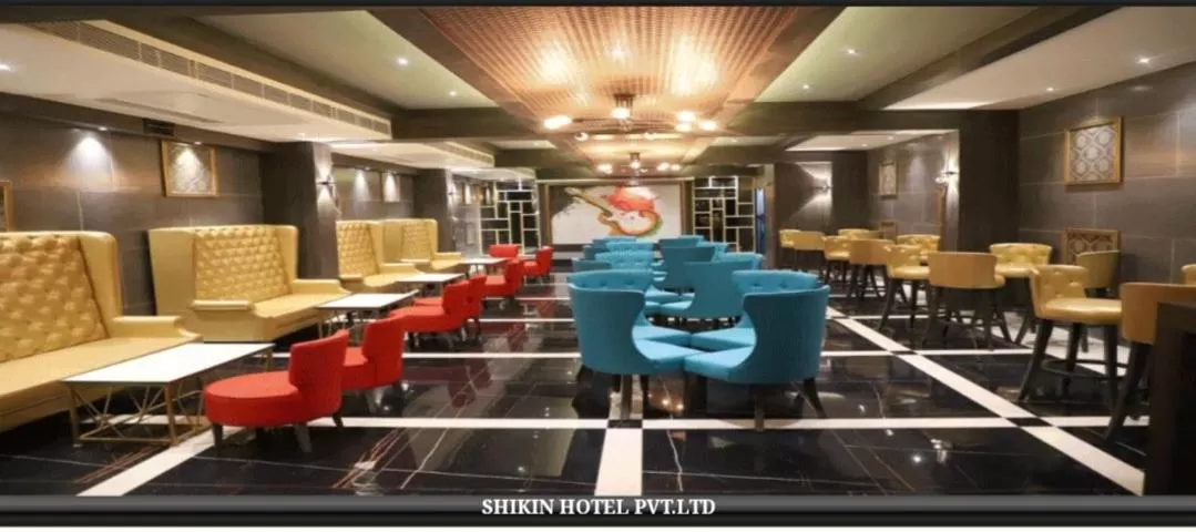 Lounge or bar in Shikin Hotels (Close to Palm Beach Road)