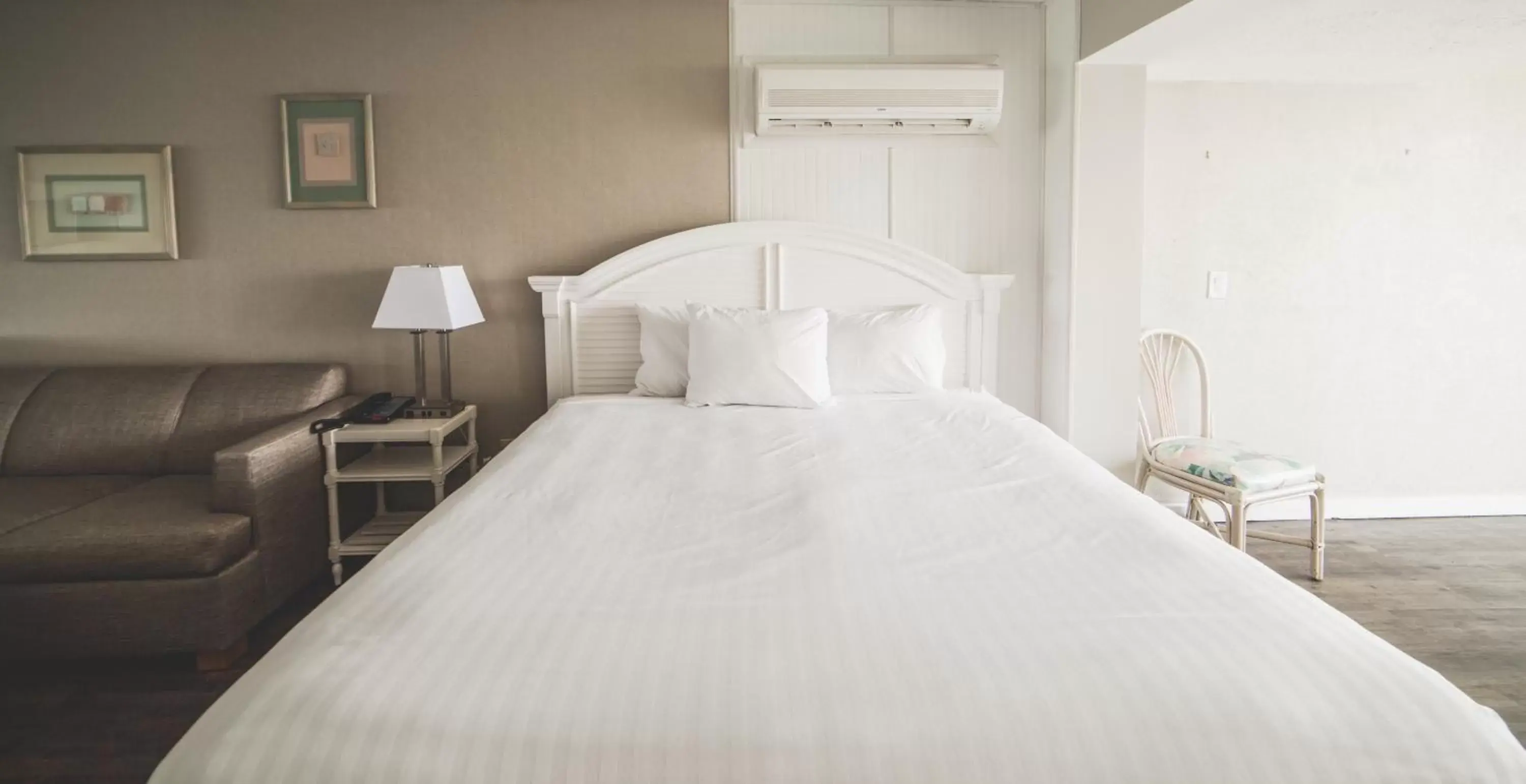 Deluxe Ocean View in Surf Club Oceanfront Hotel Deluxe Ocean View in Surf Club Oceanfront Hotel