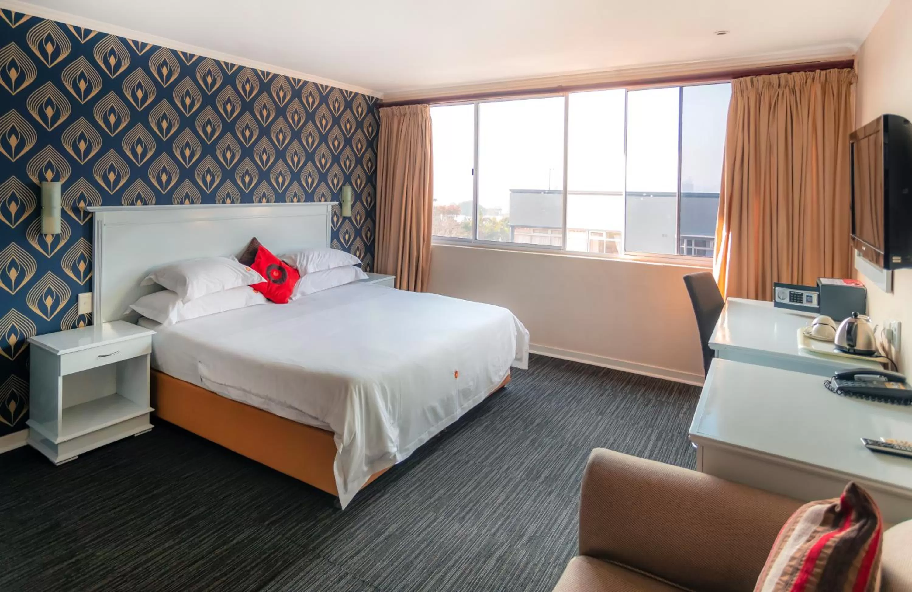 Bedroom, Bed in Florida Park Hotel, Florida Road