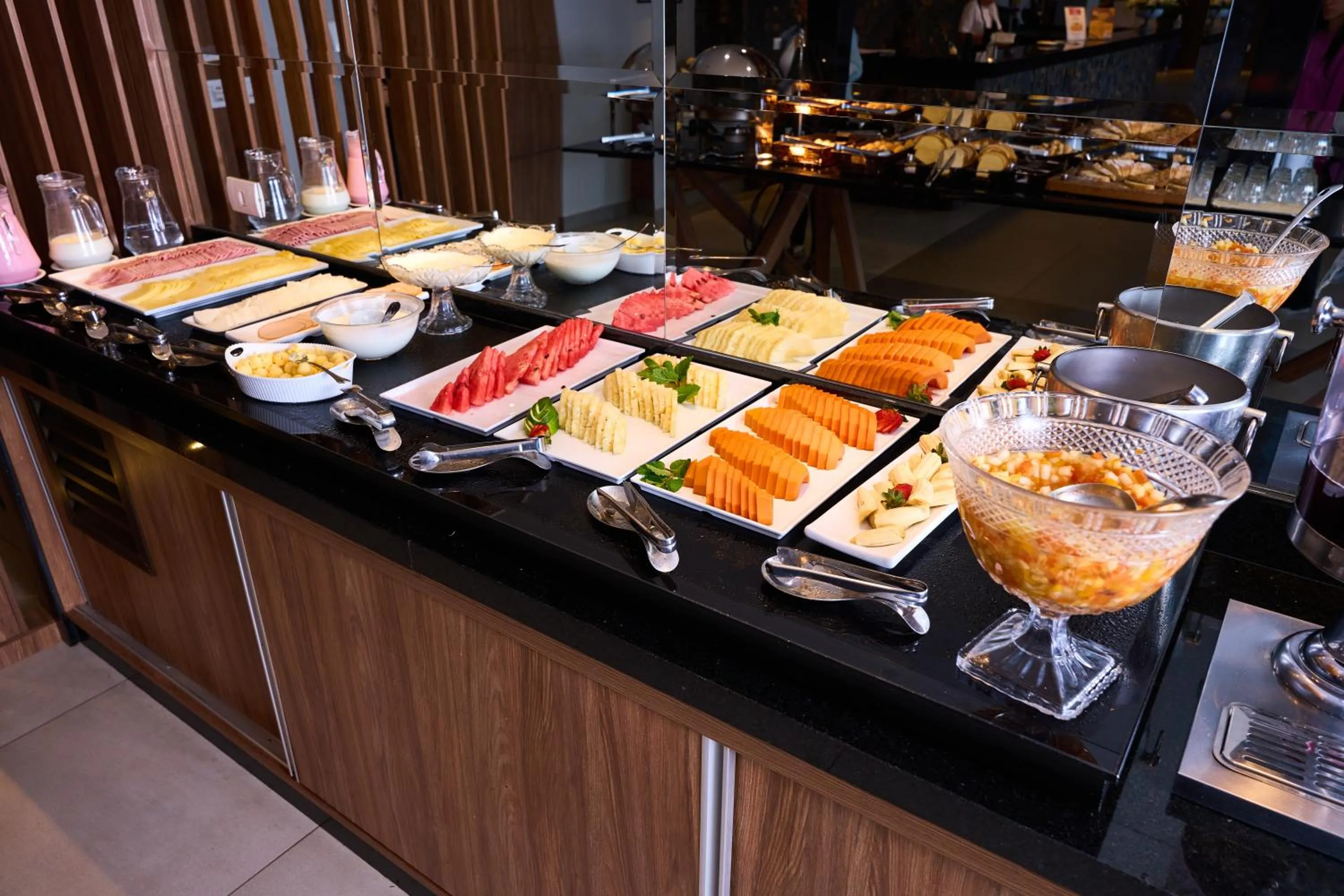 Buffet breakfast in Foz Plaza Hotel
