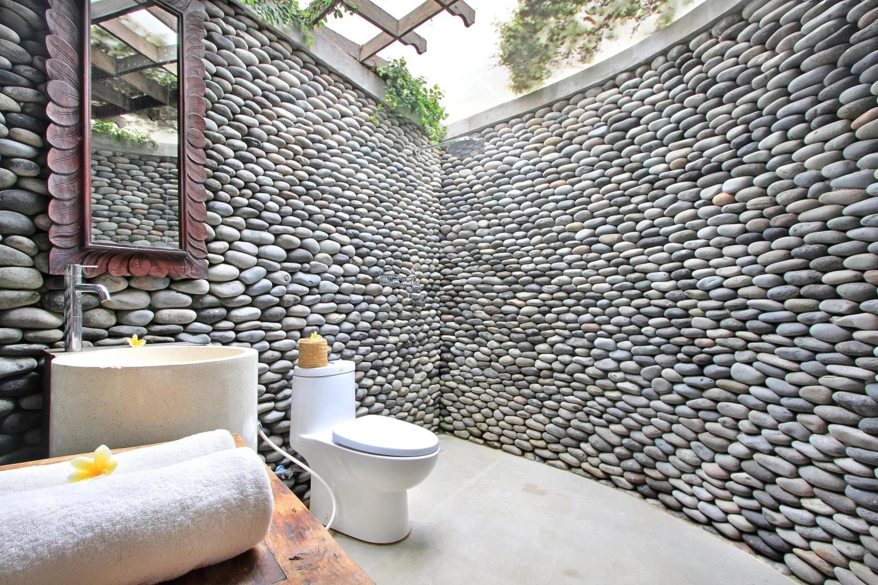 Bathroom in Gusde Tranquil Villas by EPS