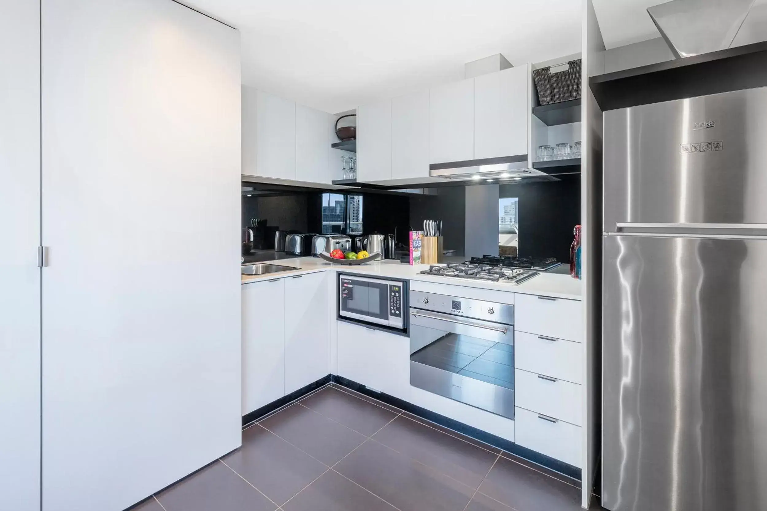 Two-Bedroom Standard Apartment with 4 Single Beds in Aura on Flinders Serviced Apartments Two-Bedroom Standard Apartment with 4 Single Beds in Aura on Flinders Serviced Apartments
