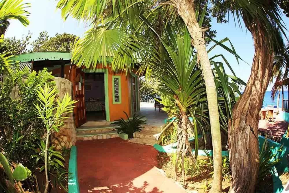 Facade/entrance in Xtabi Resort