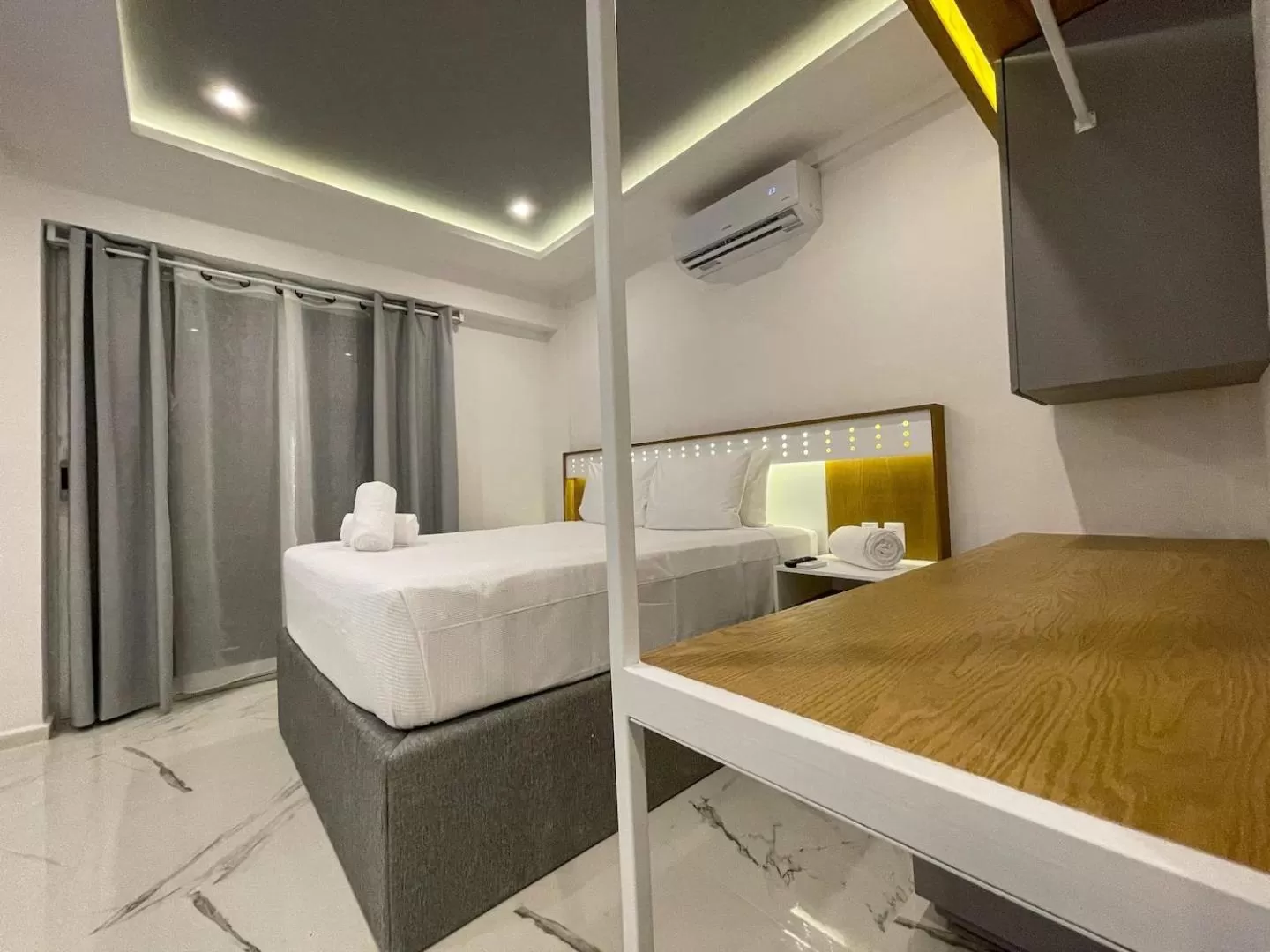 Bedroom, Bed in Apartamentos