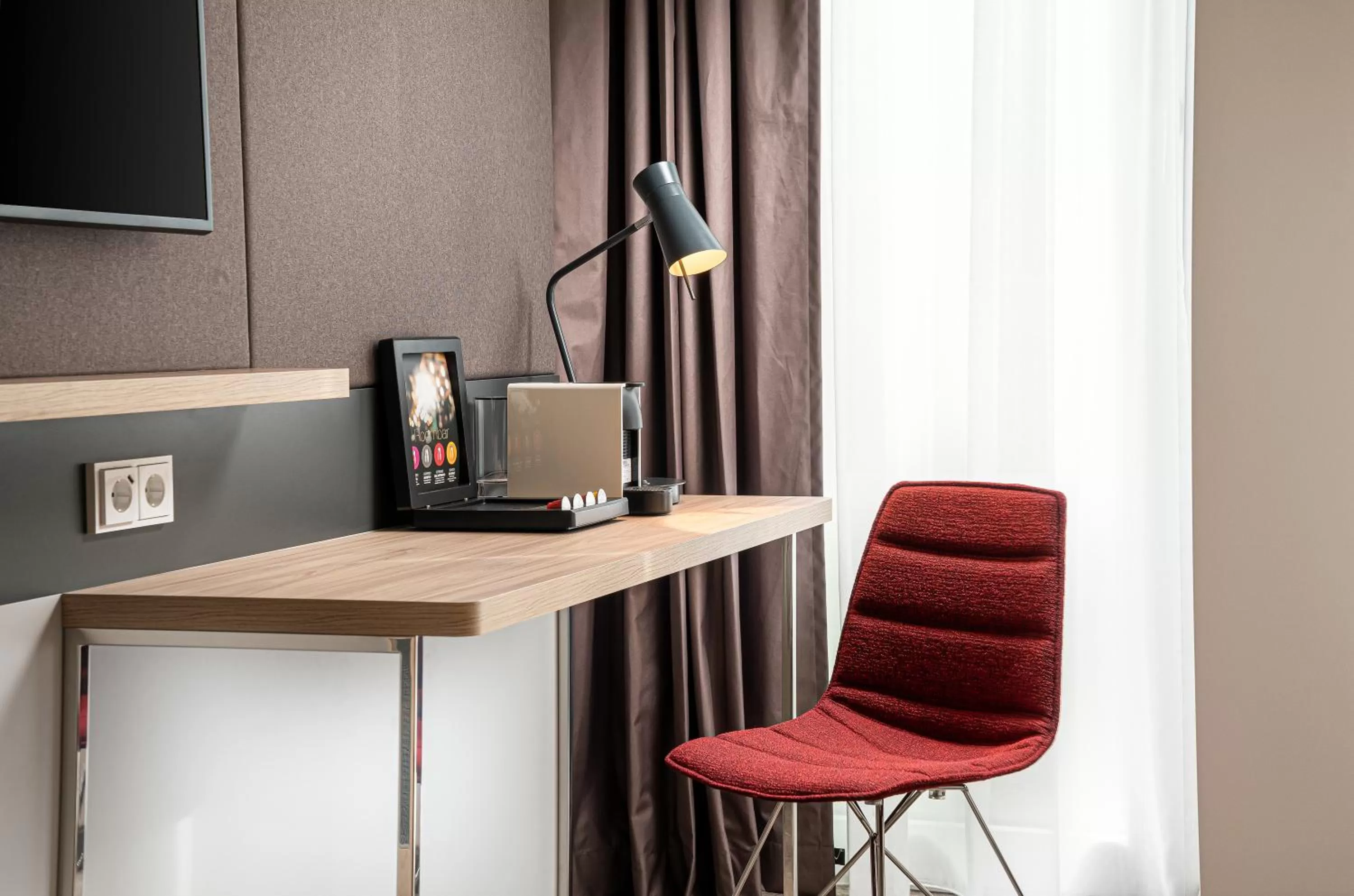 Photo of the whole room in Holiday Inn - Mannheim City - Hauptbahnhof by IHG