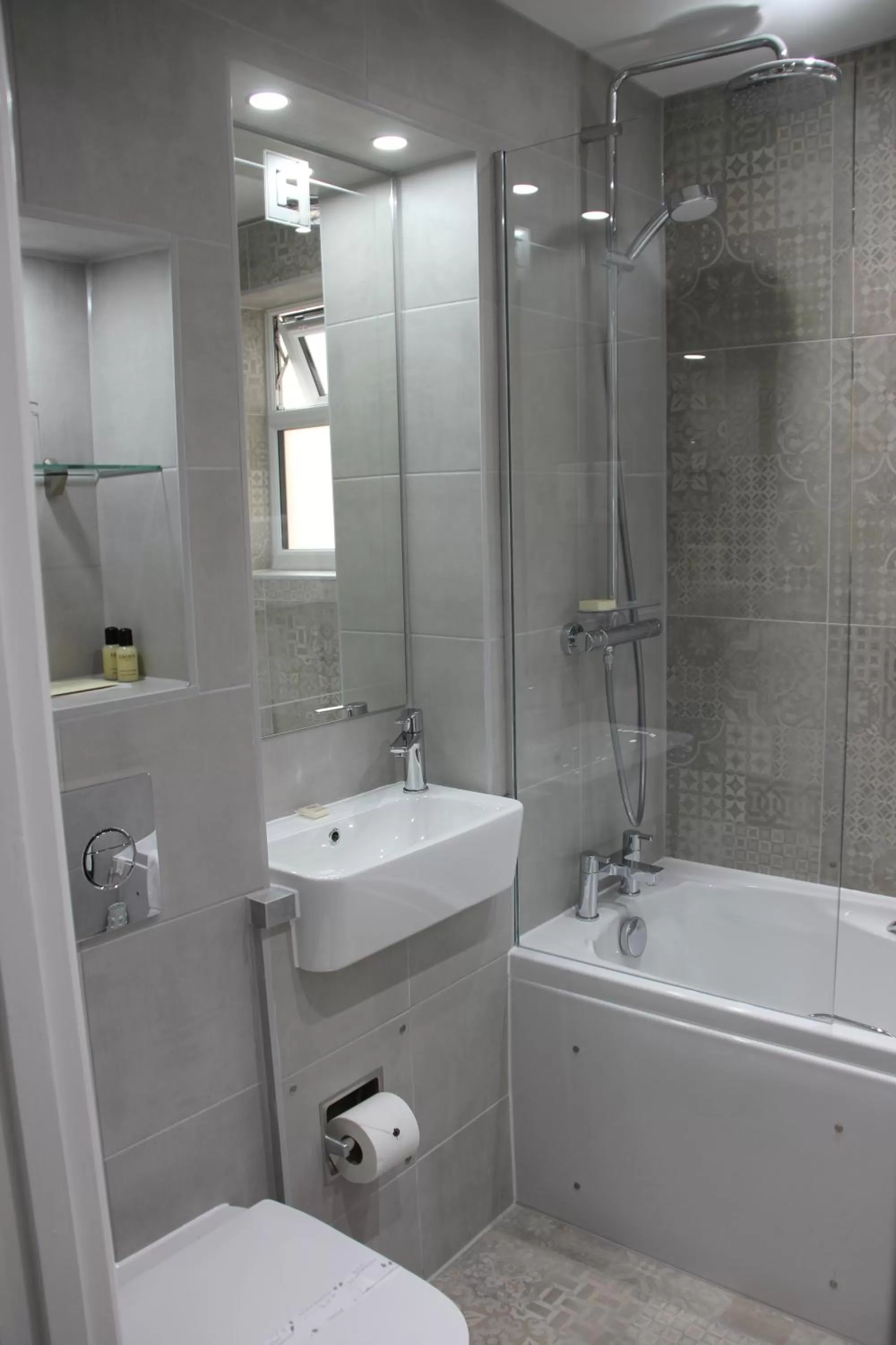 Shower in Centennial Hotel