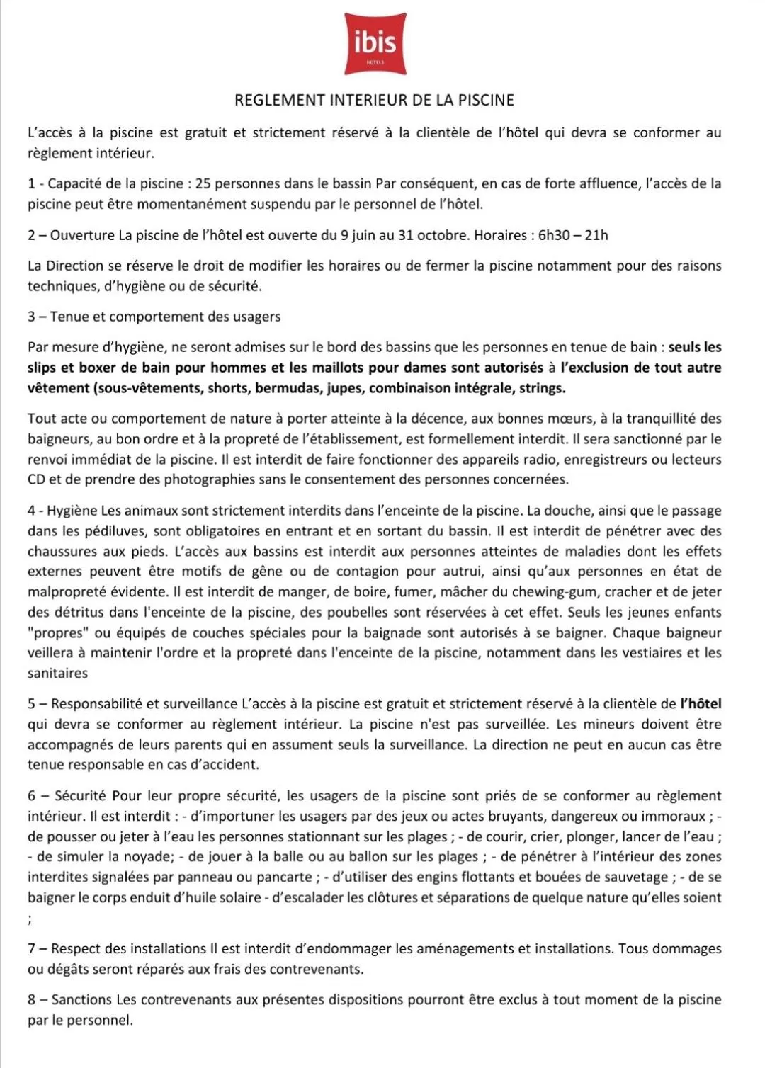 Swimming pool in Ibis Lunel Petite Camargue