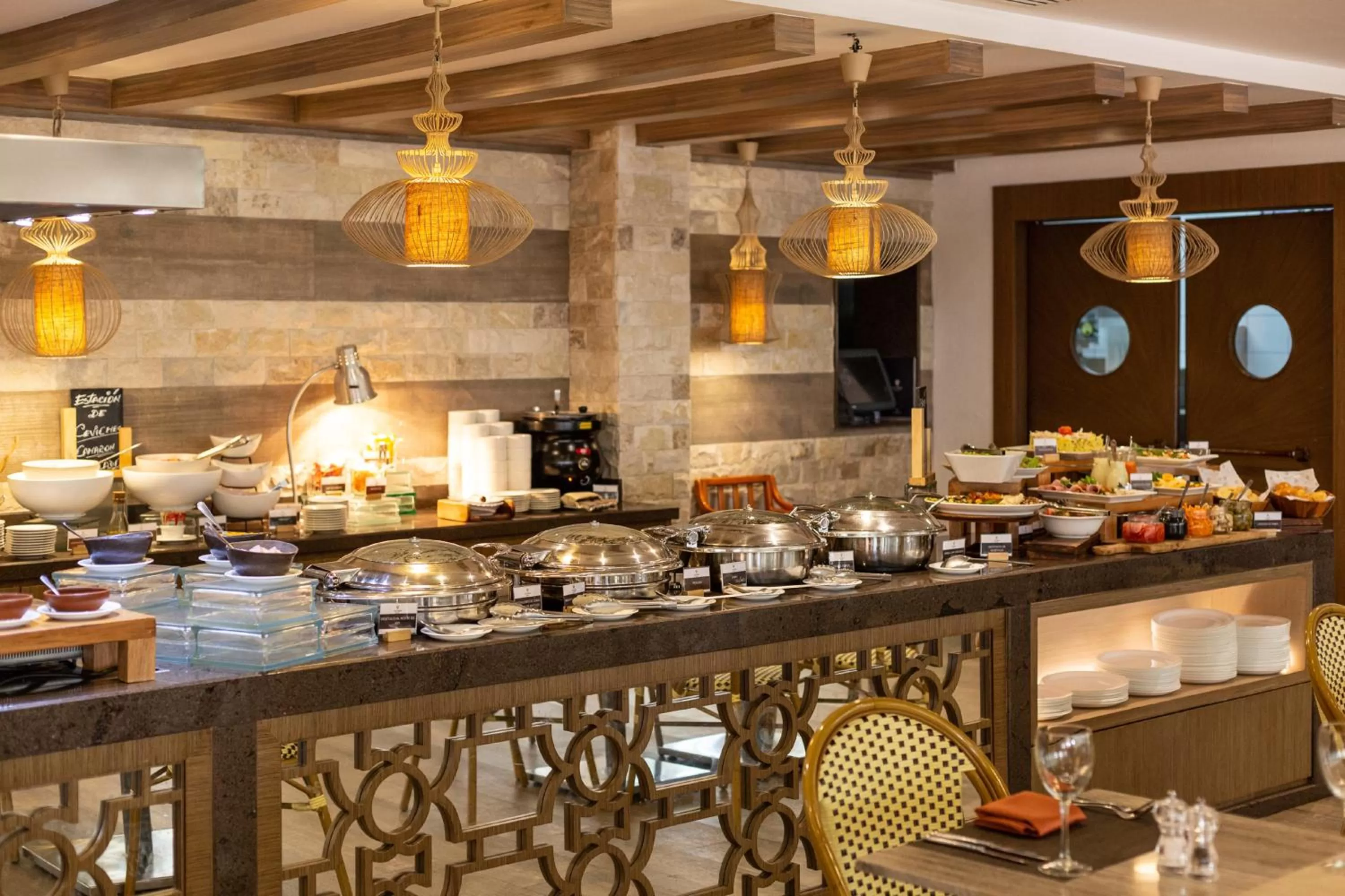 Restaurant/places to eat in Oro Verde Machala