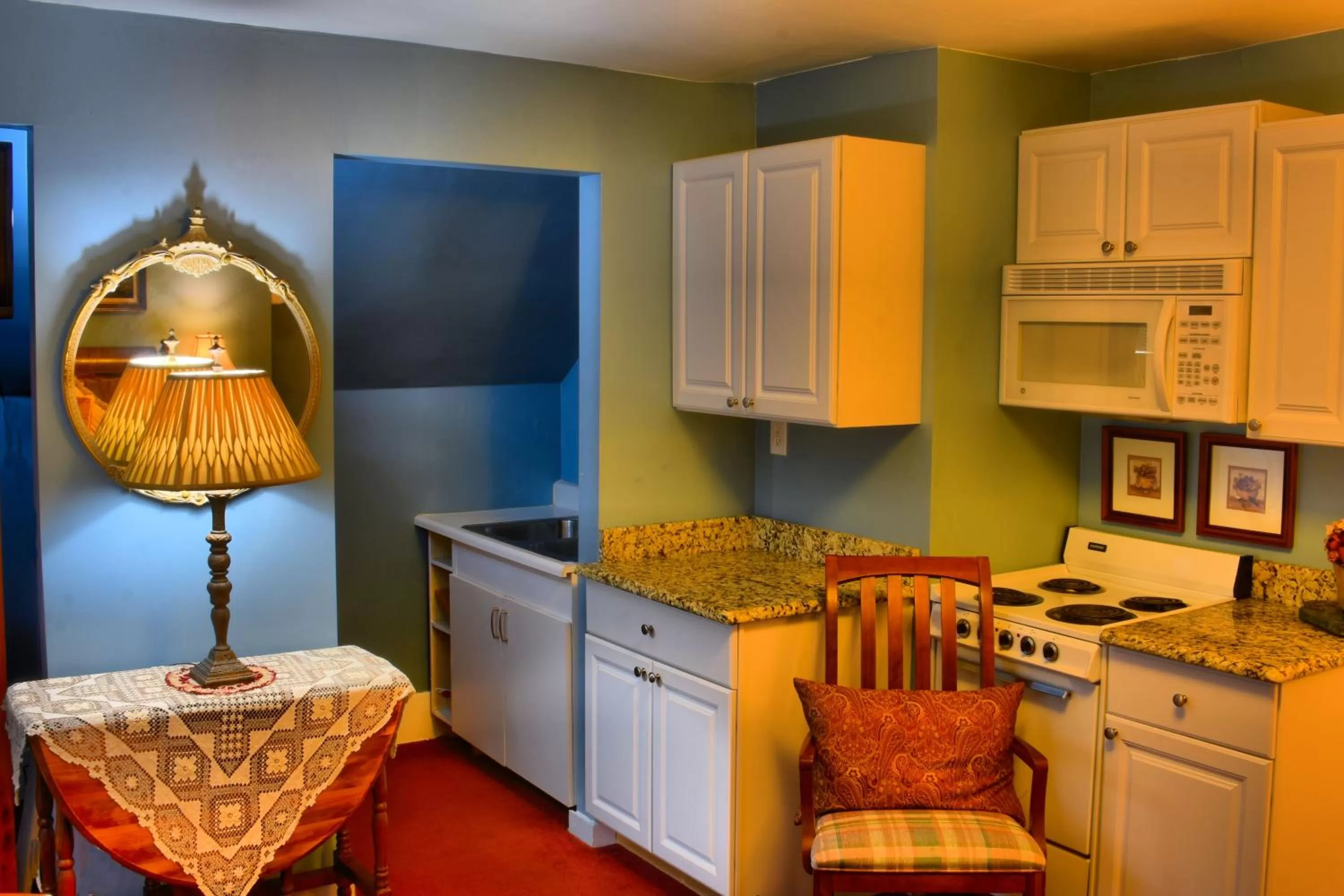 Kitchen or kitchenette, Kitchen/Kitchenette in Bard's Inn