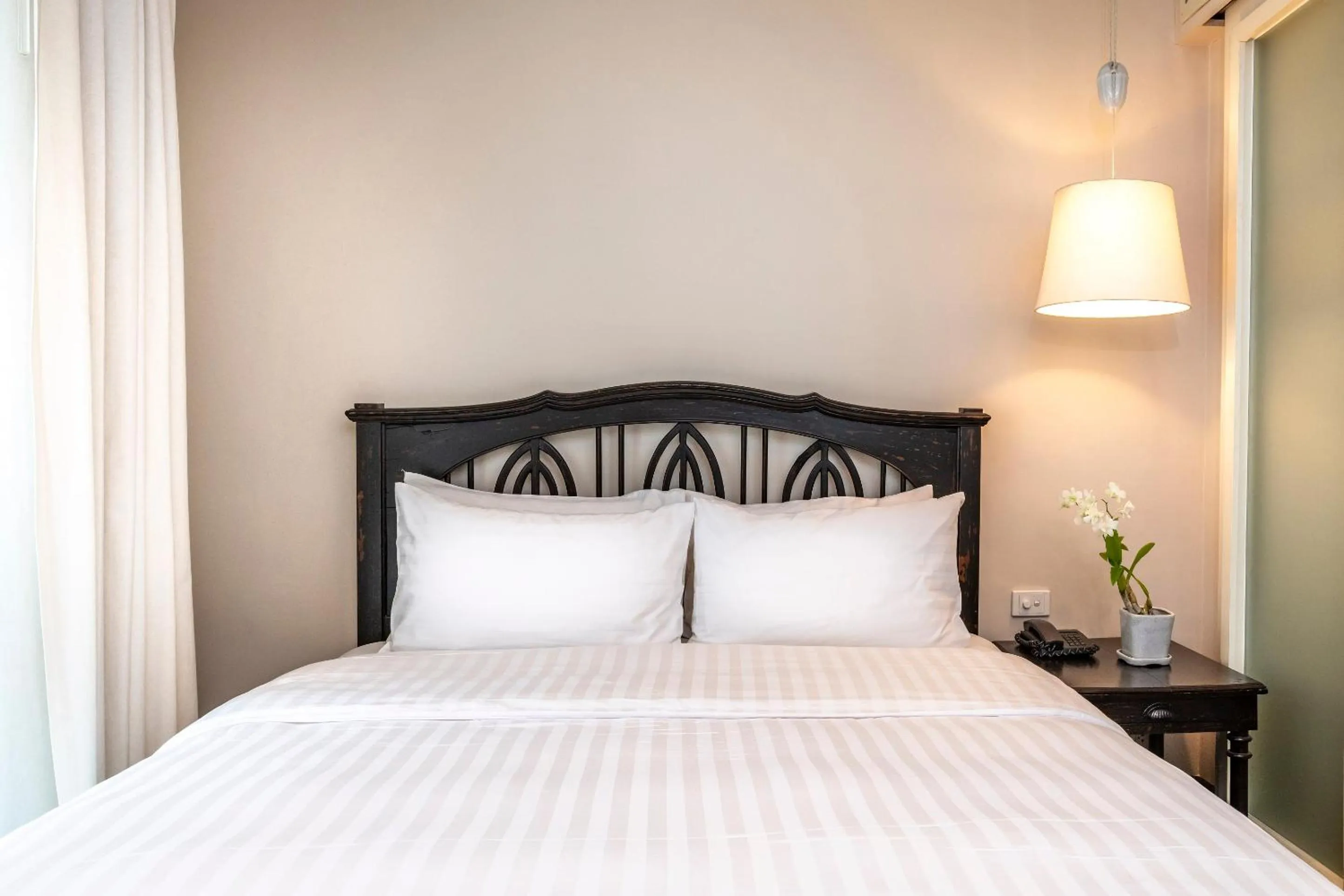 Bedroom, Bed in At 21 Saladaeng