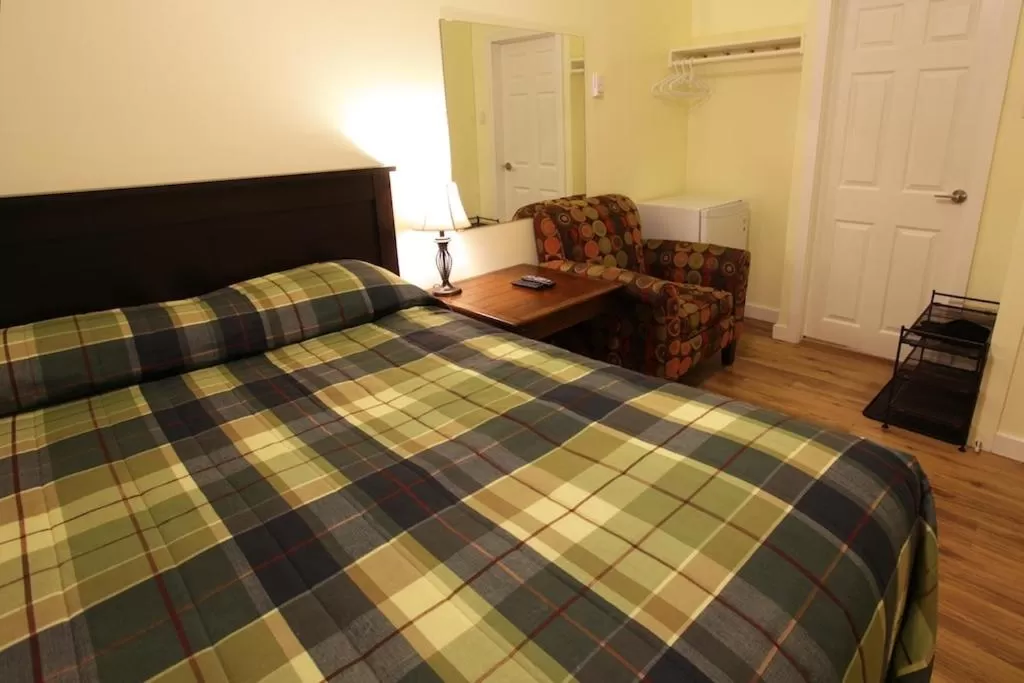 Bed in Cherry Tree Inn