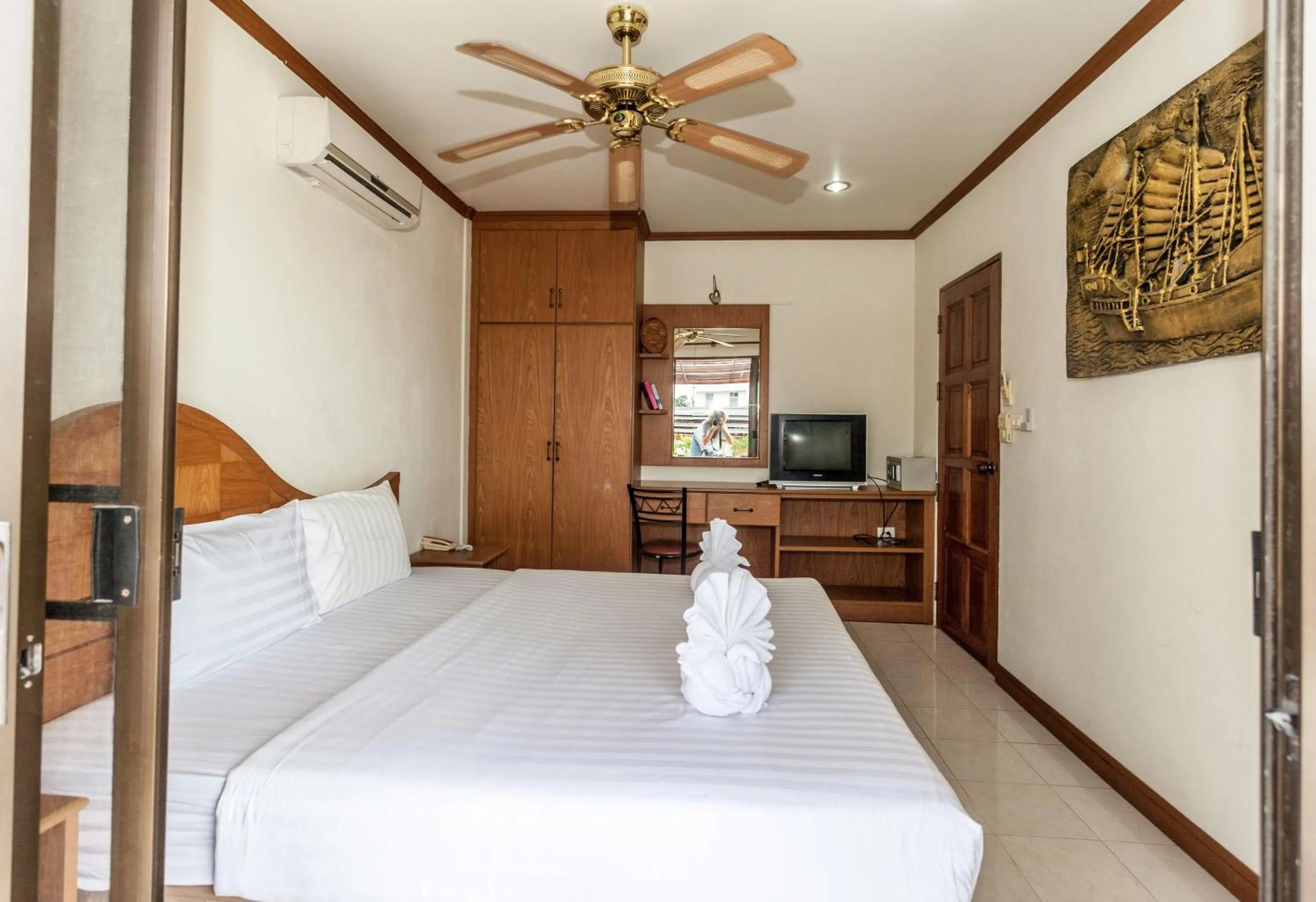 Bed in Andaman Sea Patong