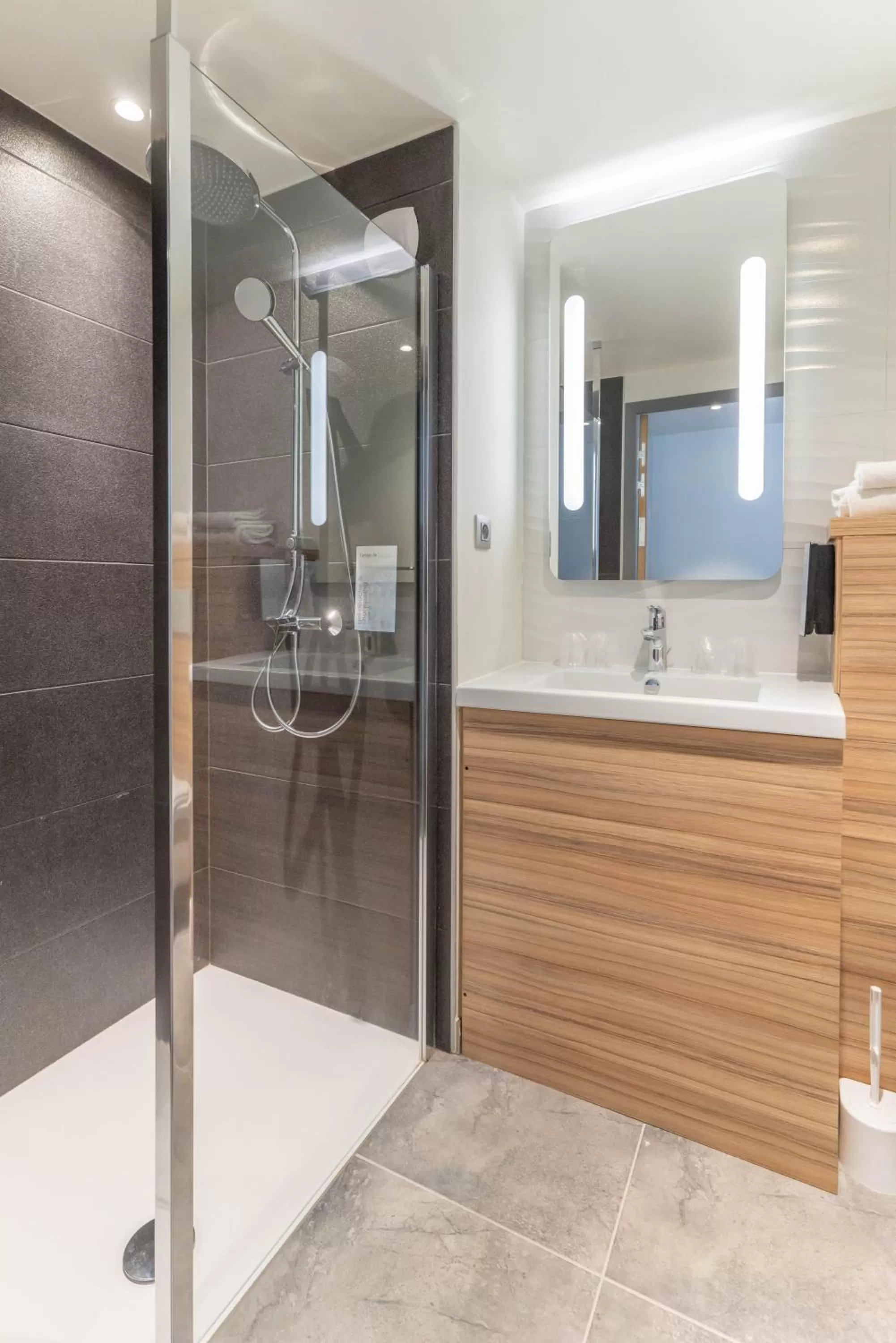 Bathroom in Campanile Tours Nord