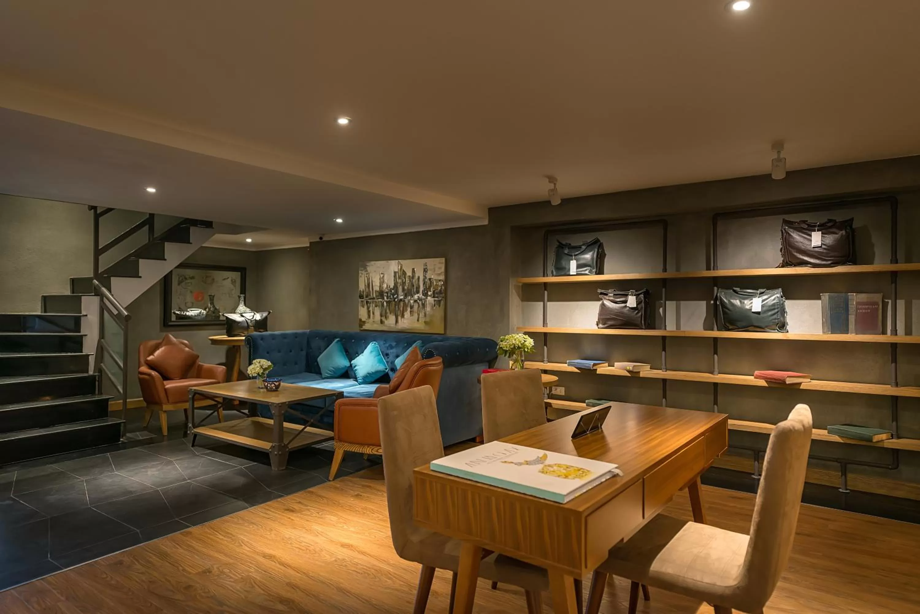 Lounge or bar in Bespoke Trendy Hotel Hanoi