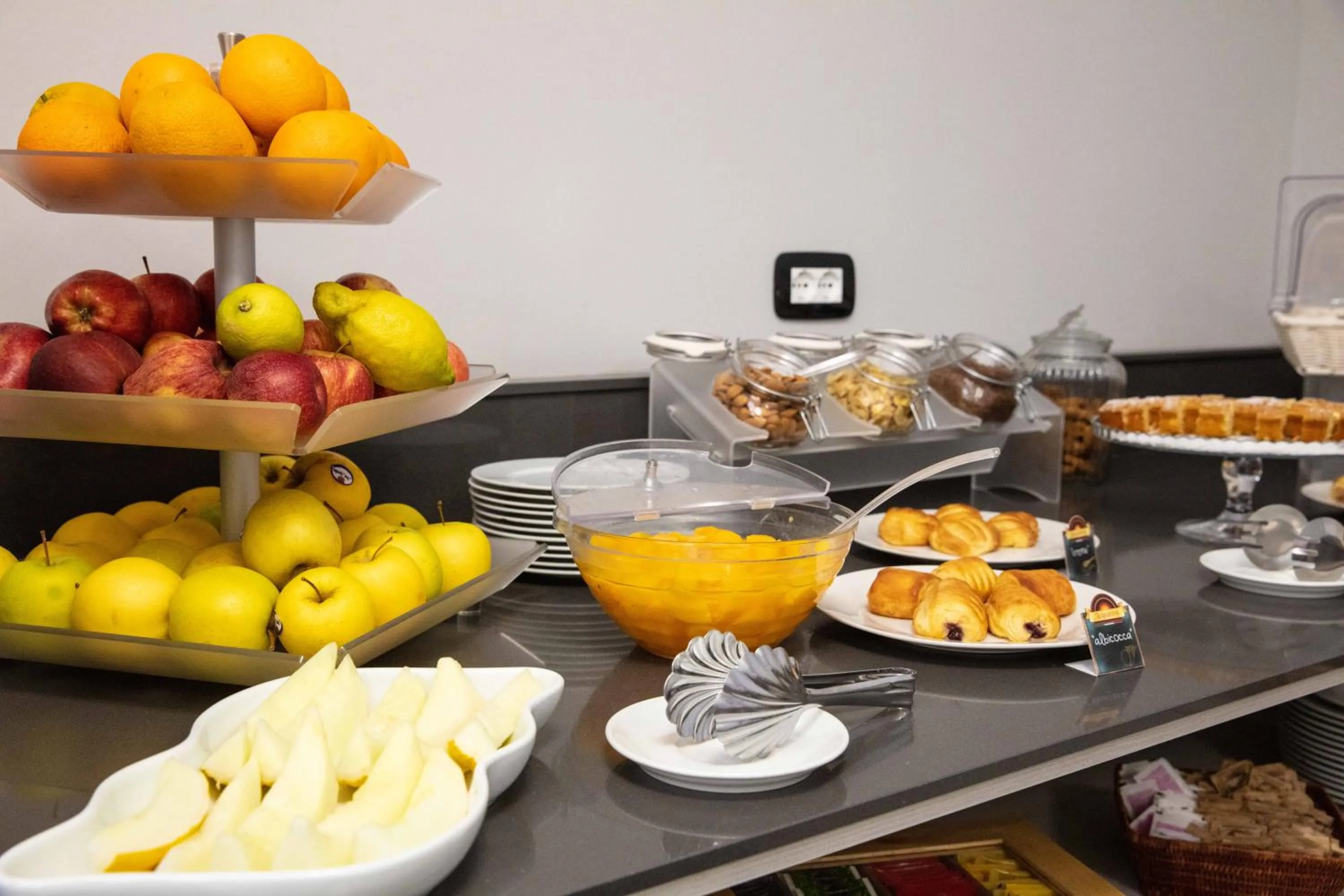 Restaurant/places to eat in Hotel Esperia