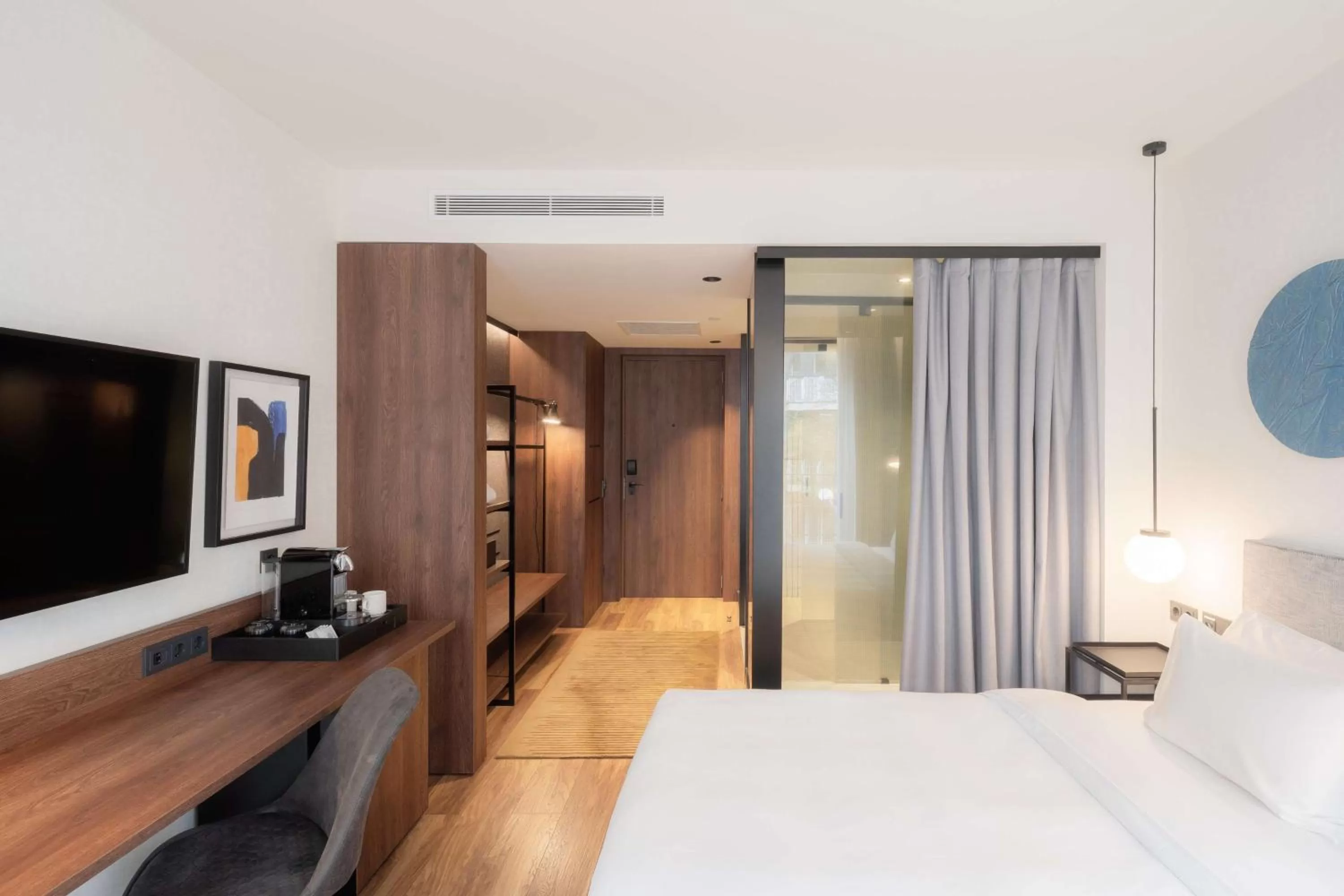 Bedroom, Bed in Radisson Blu 1882 Hotel, Barcelona Sagrada Familia