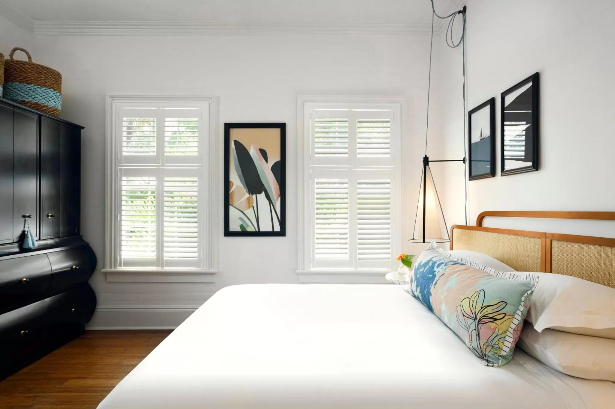 King Room with Mobility Accessible Roll-In Shower in Kimpton Ridley House-Adult Only, an IHG Hotel