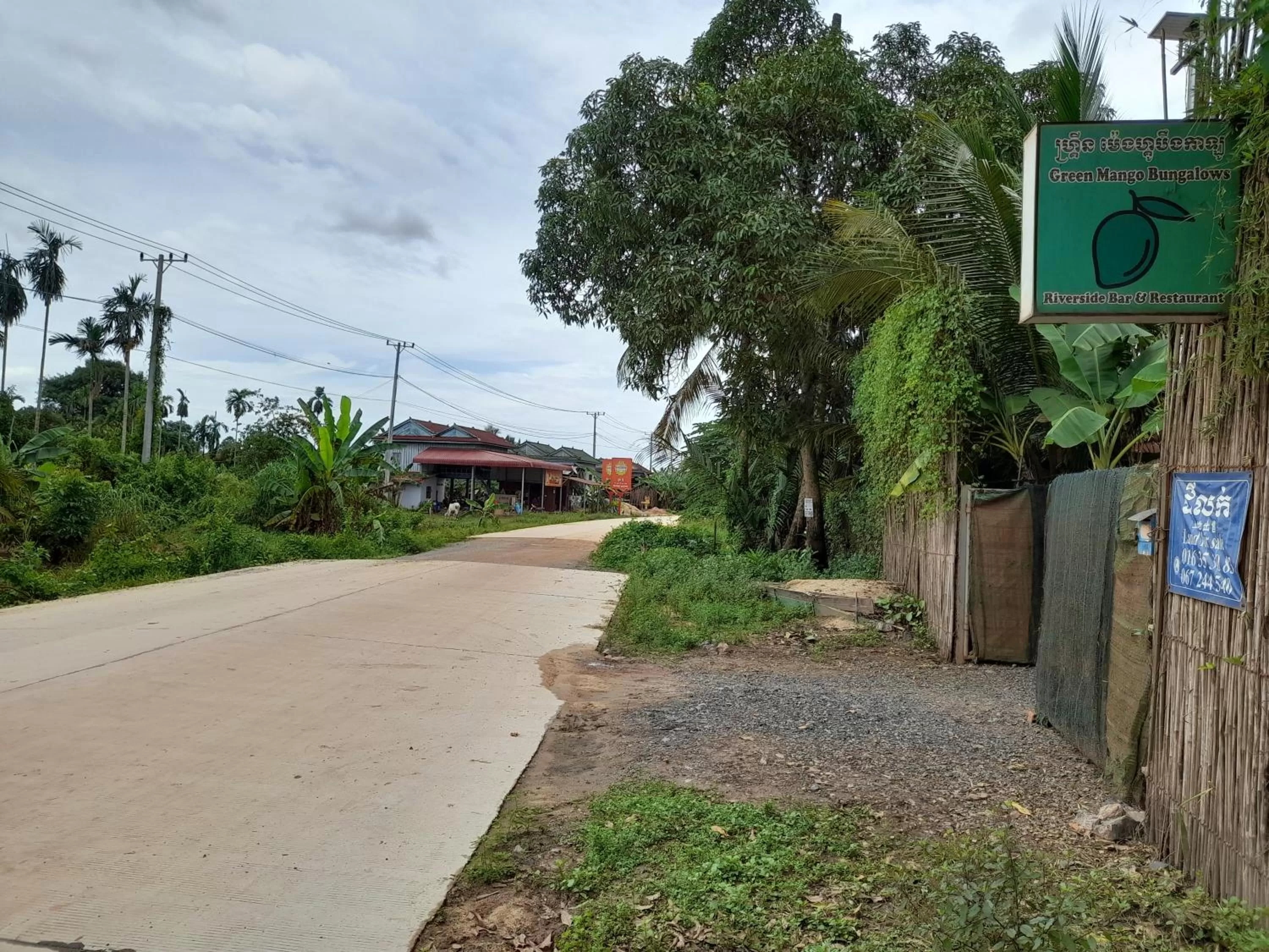 Facade/entrance in Green Mango Bungalows