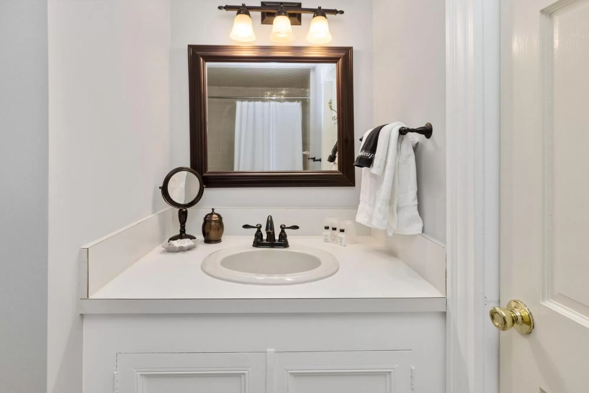 Bathroom in Noble House Inn