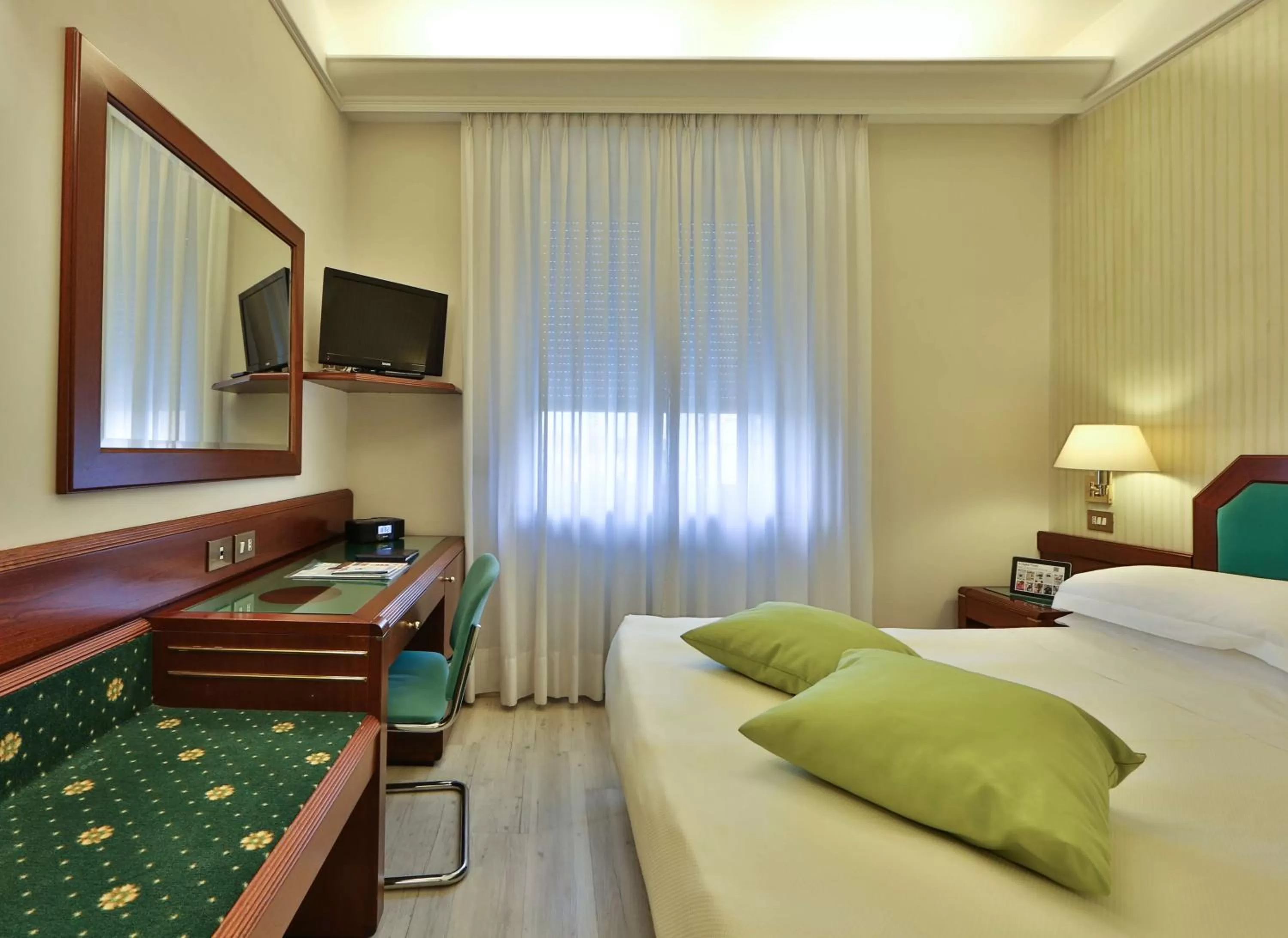 Bedroom, Bed in Hotel Astoria Sure Hotel Collection By Best Western