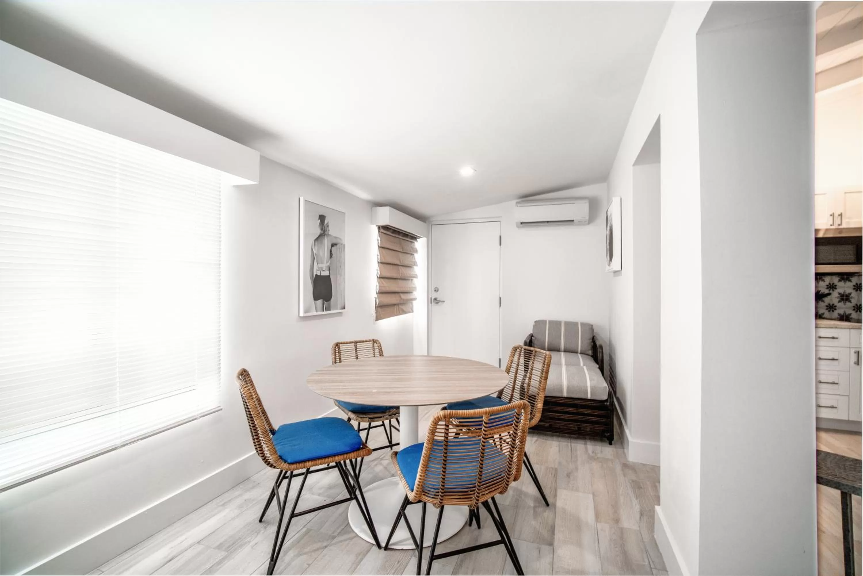 Seating area in Chesapeake Beach Resort