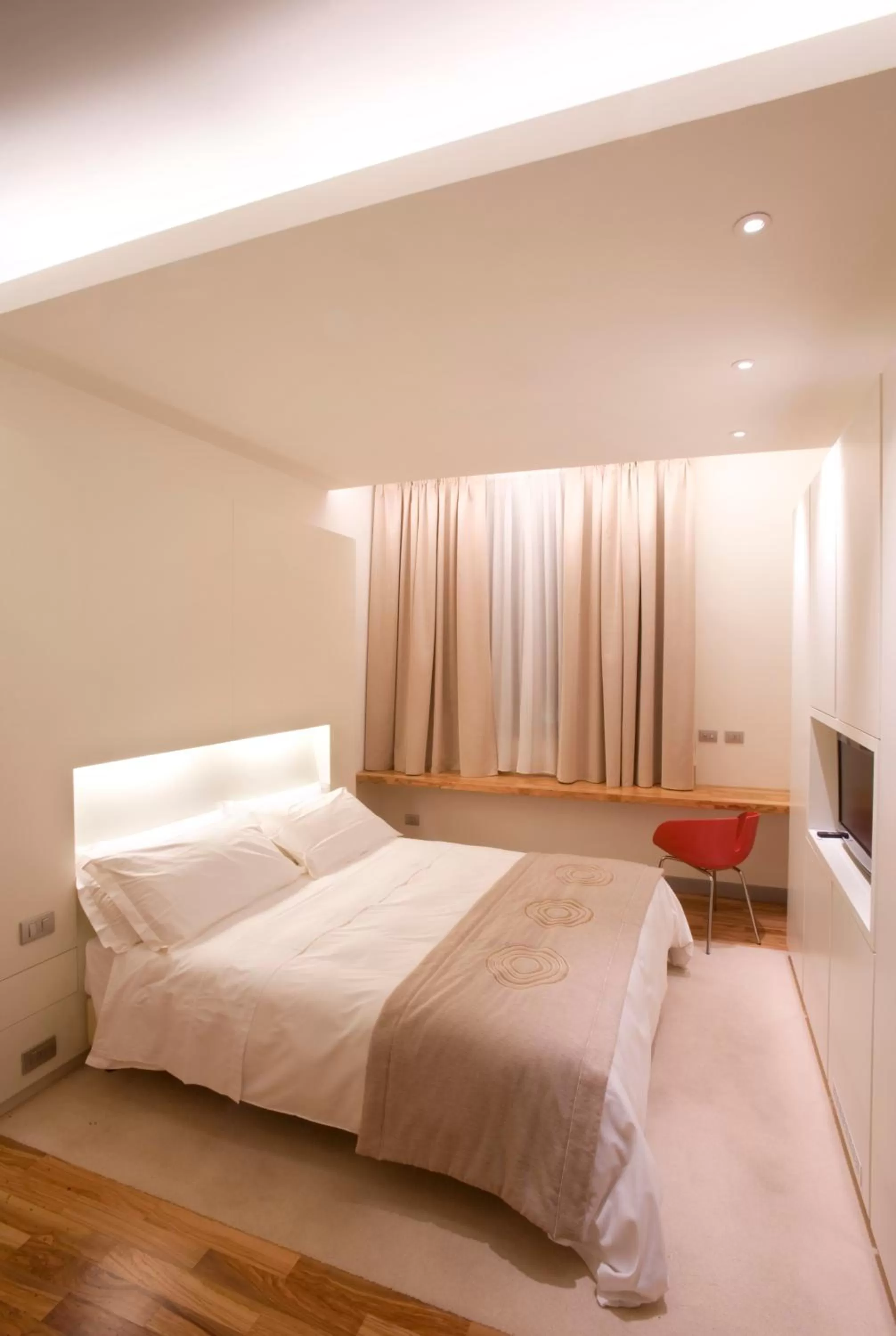 Bedroom, Bed in Eos Hotel