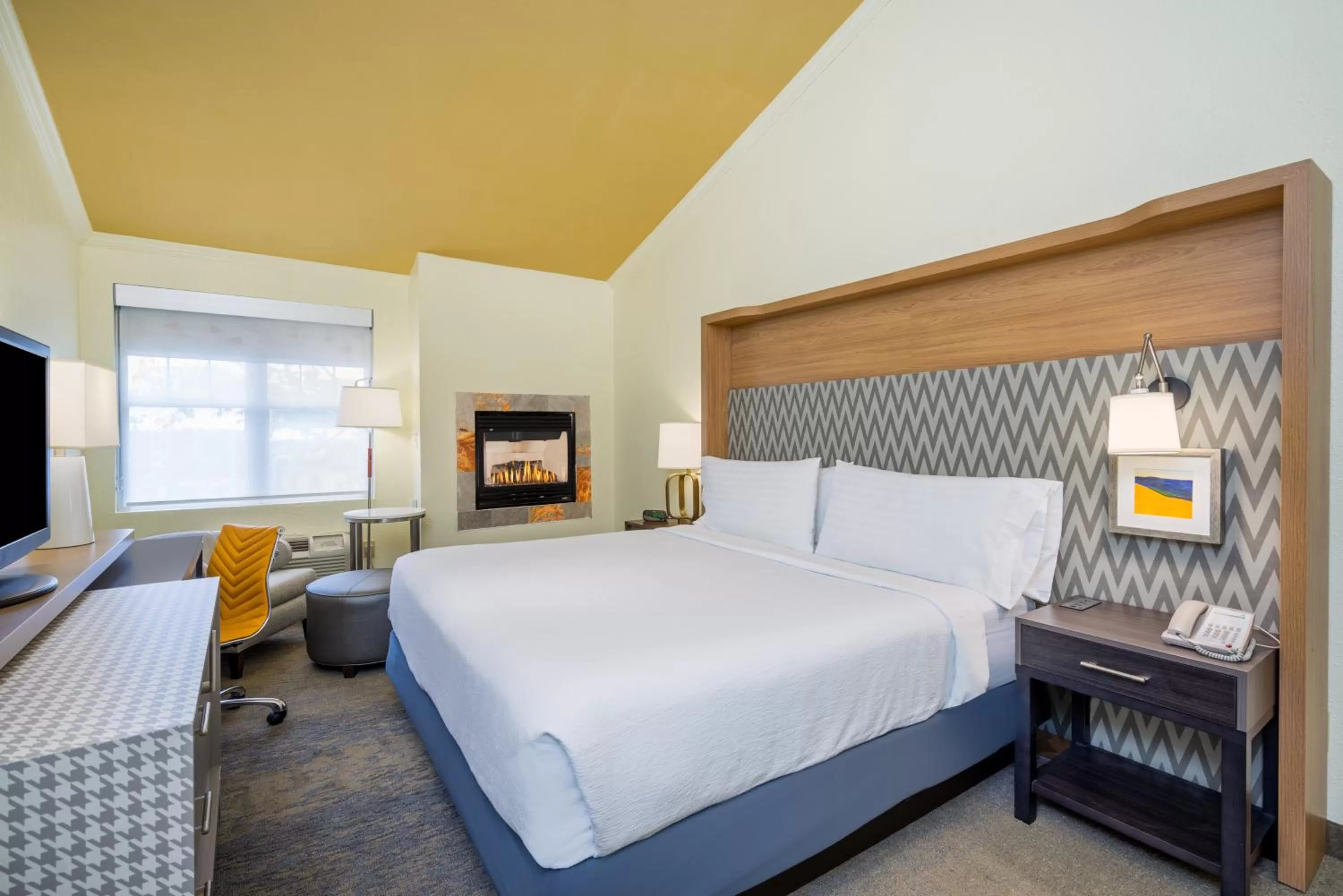 Photo of the whole room, Bed in Holiday Inn Cape Cod - Hyannis by IHG