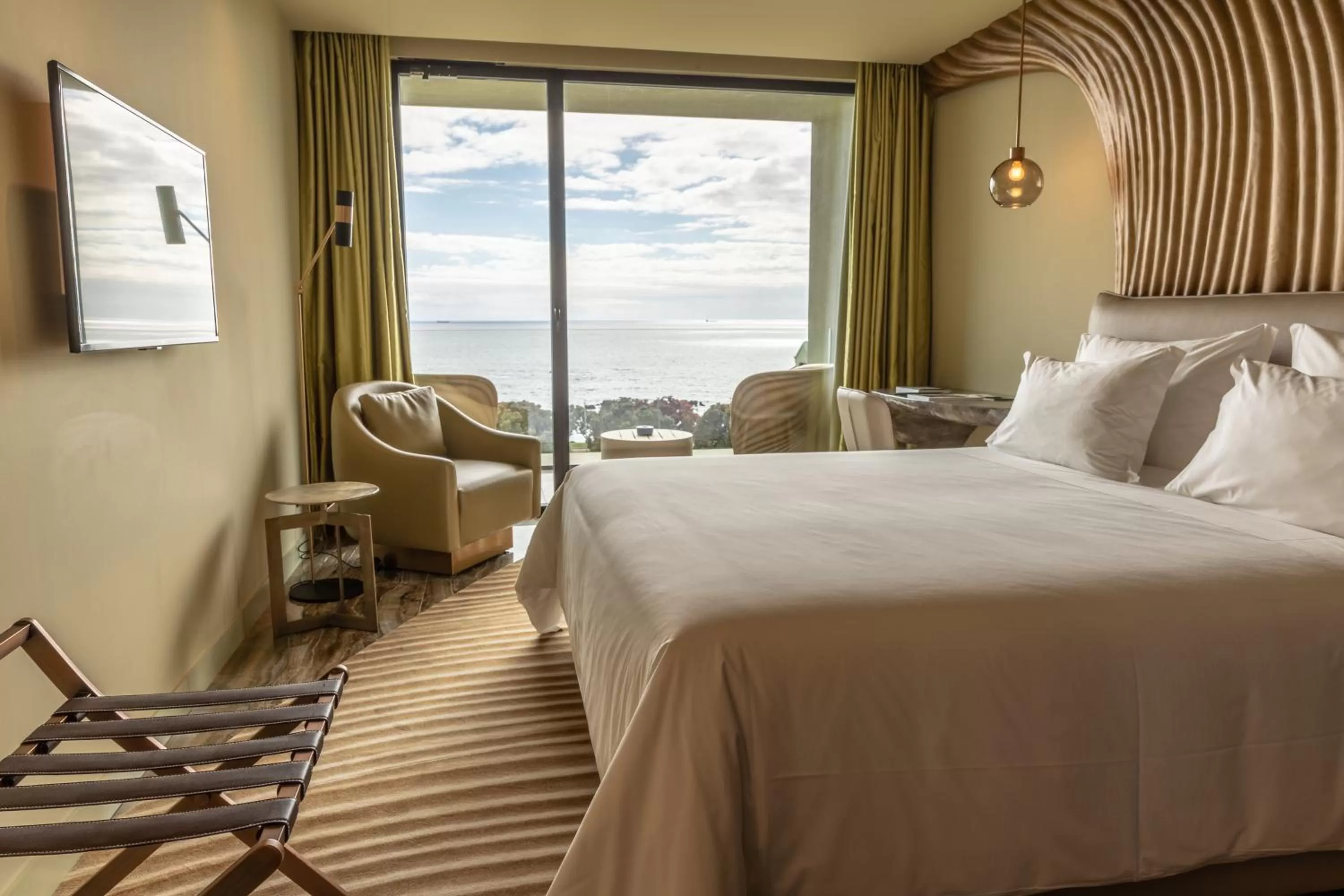 Bedroom, Bed in Vila Foz Hotel & SPA - member of Design Hotels