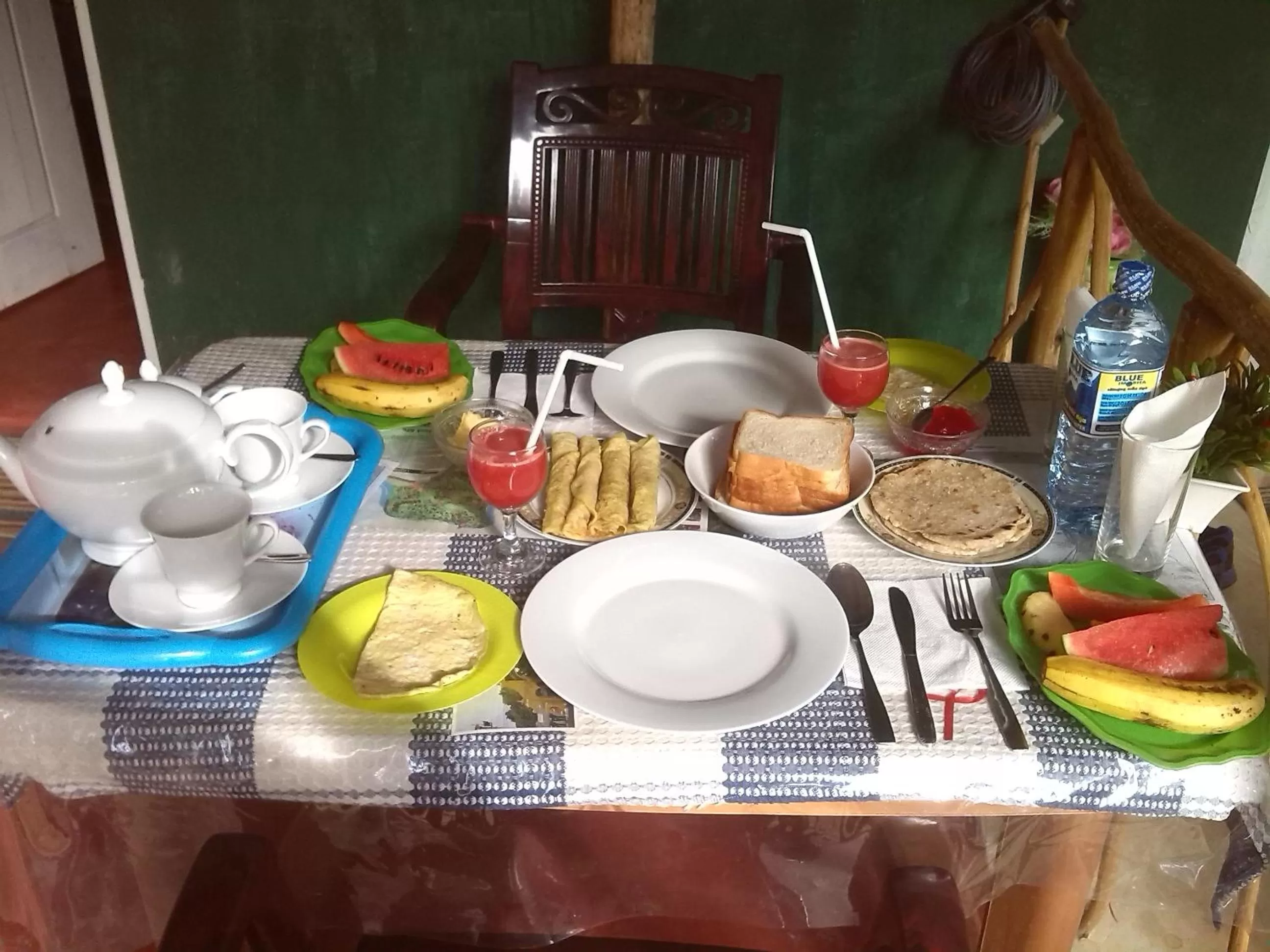 Food close-up in Green Lantern