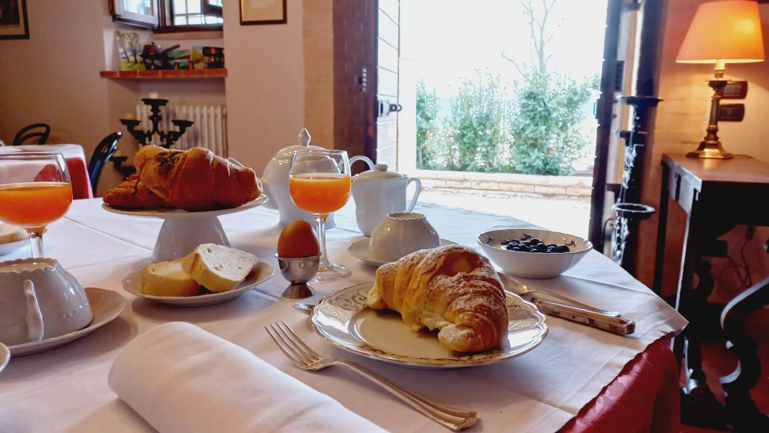 Breakfast in Domus Antiqua Bed & Breakfast