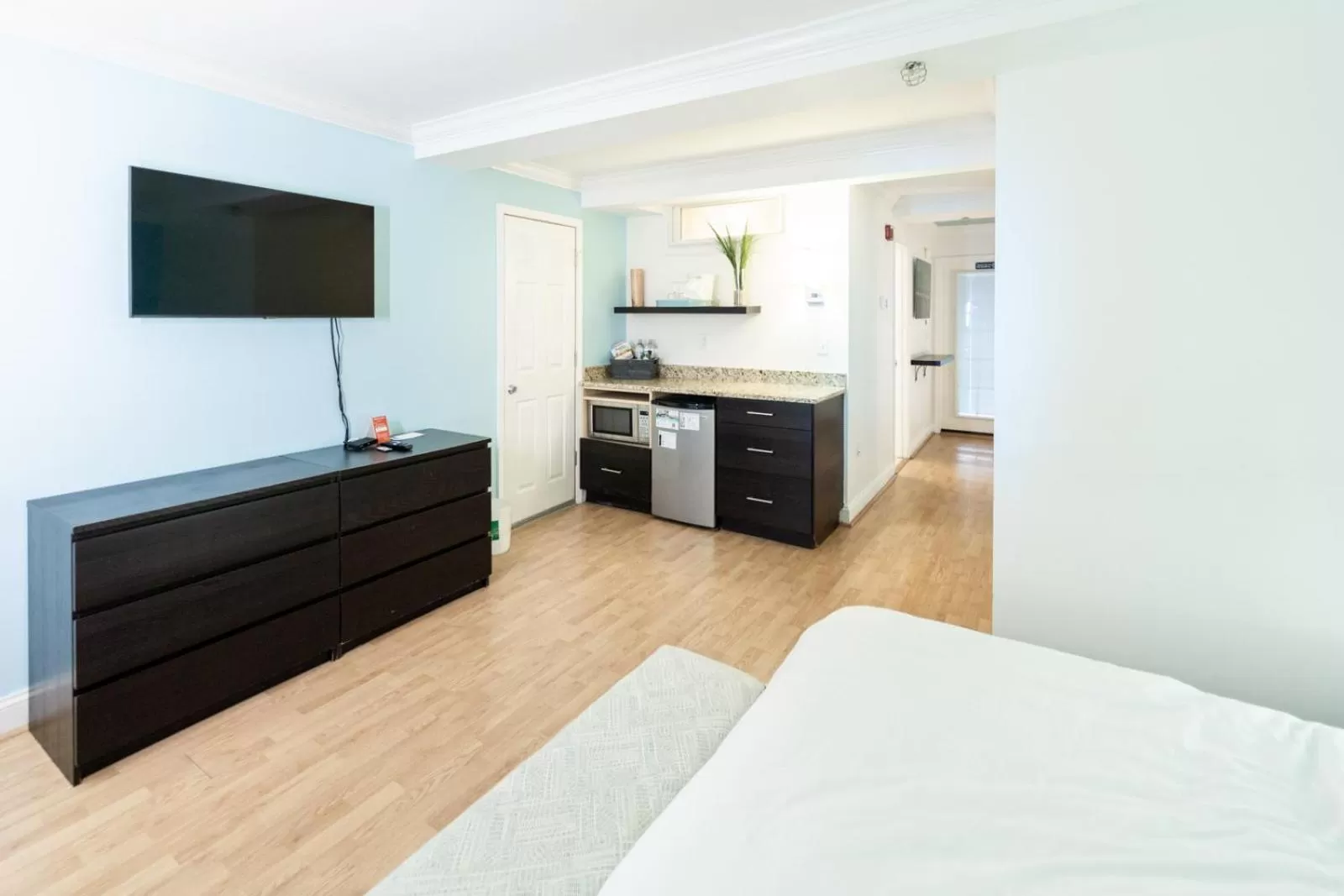 Bed in Canalside Inn