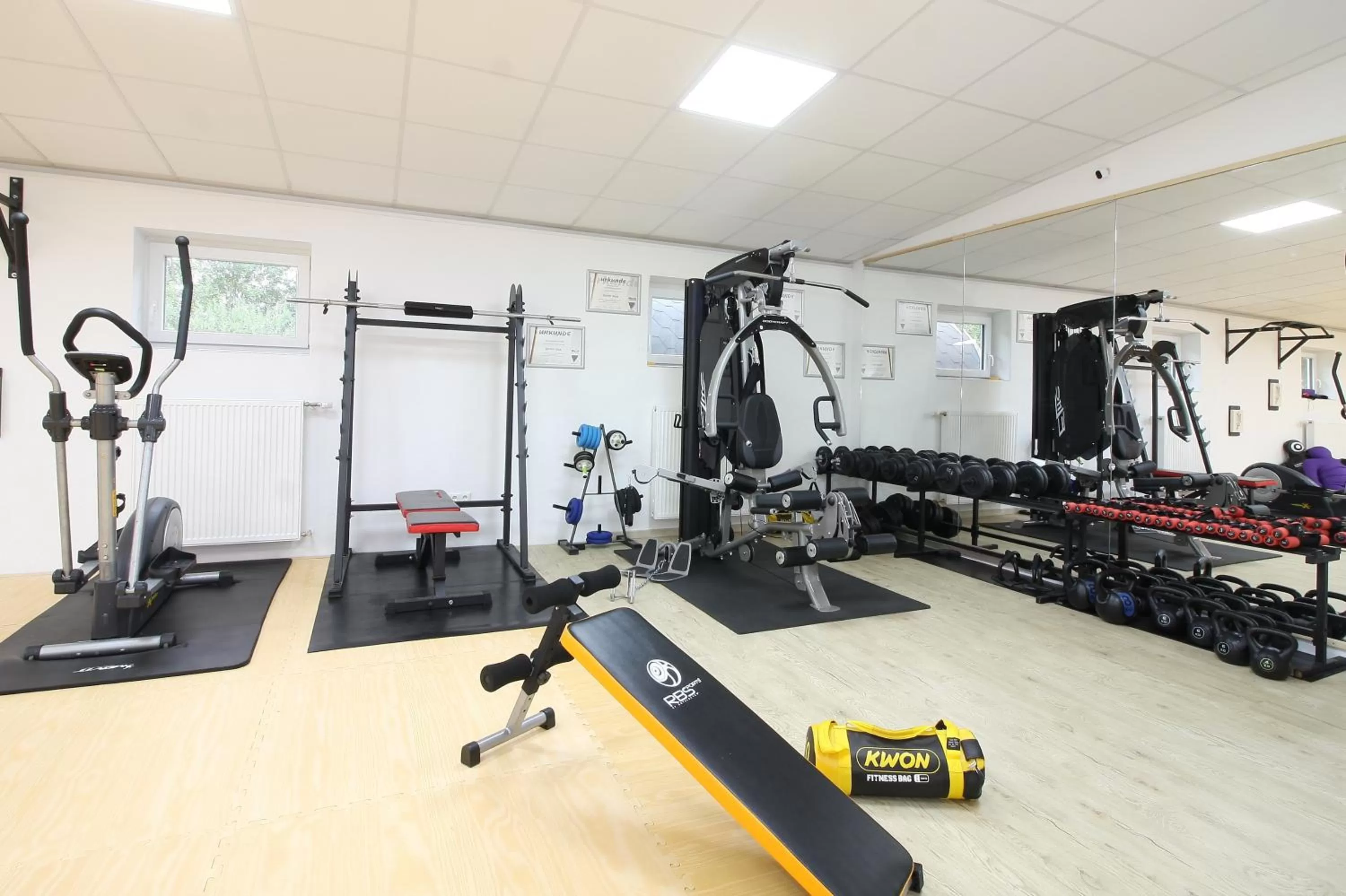 Fitness centre/facilities in PAGA Hotel