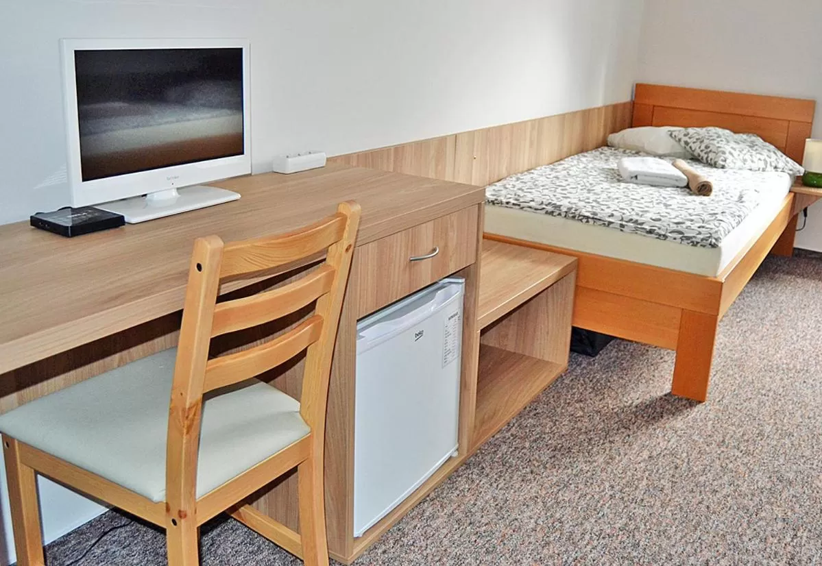 Photo of the whole room, Bed in Motel Vega