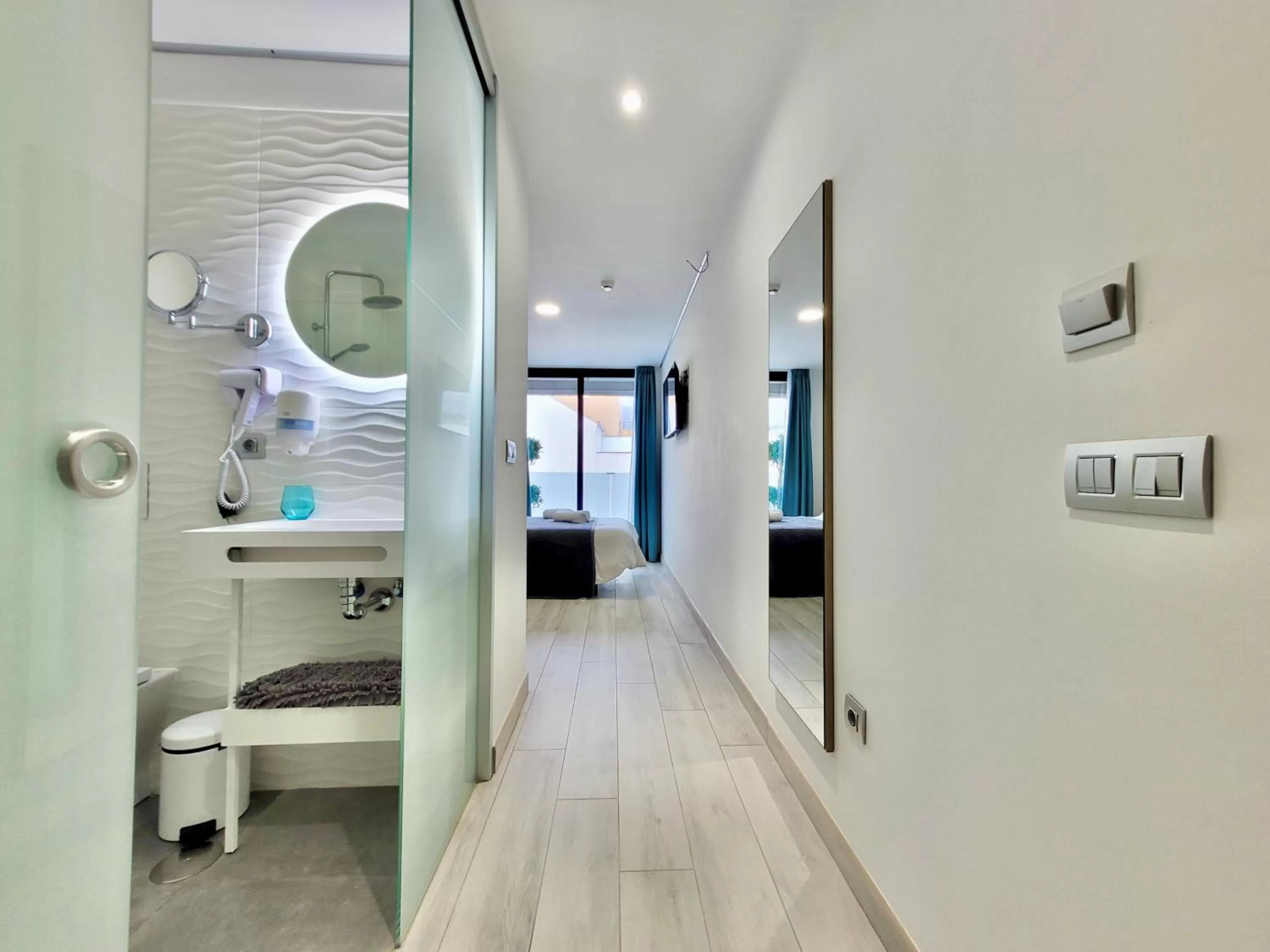 Shower in Puerto Azul