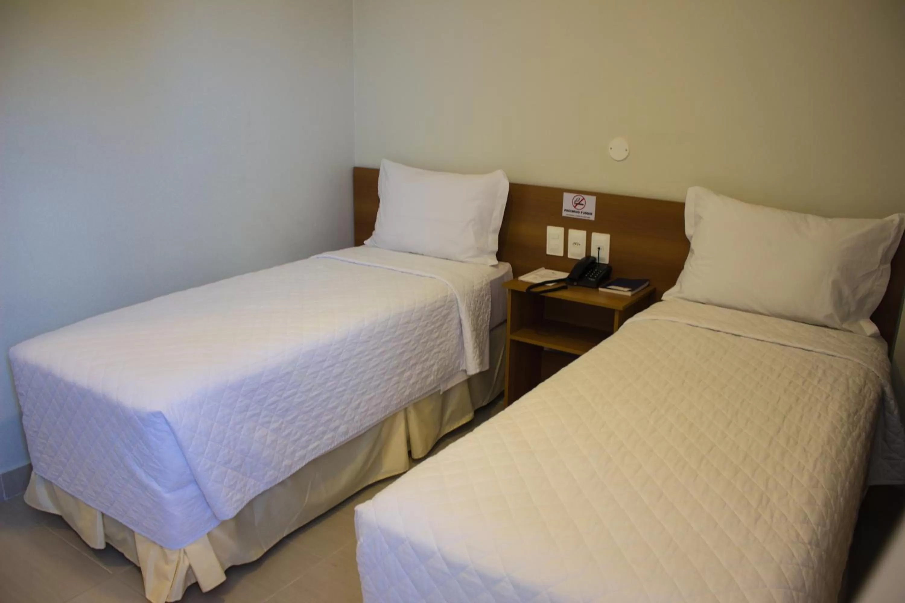 Bedroom, Bed in Aquarena Hotel