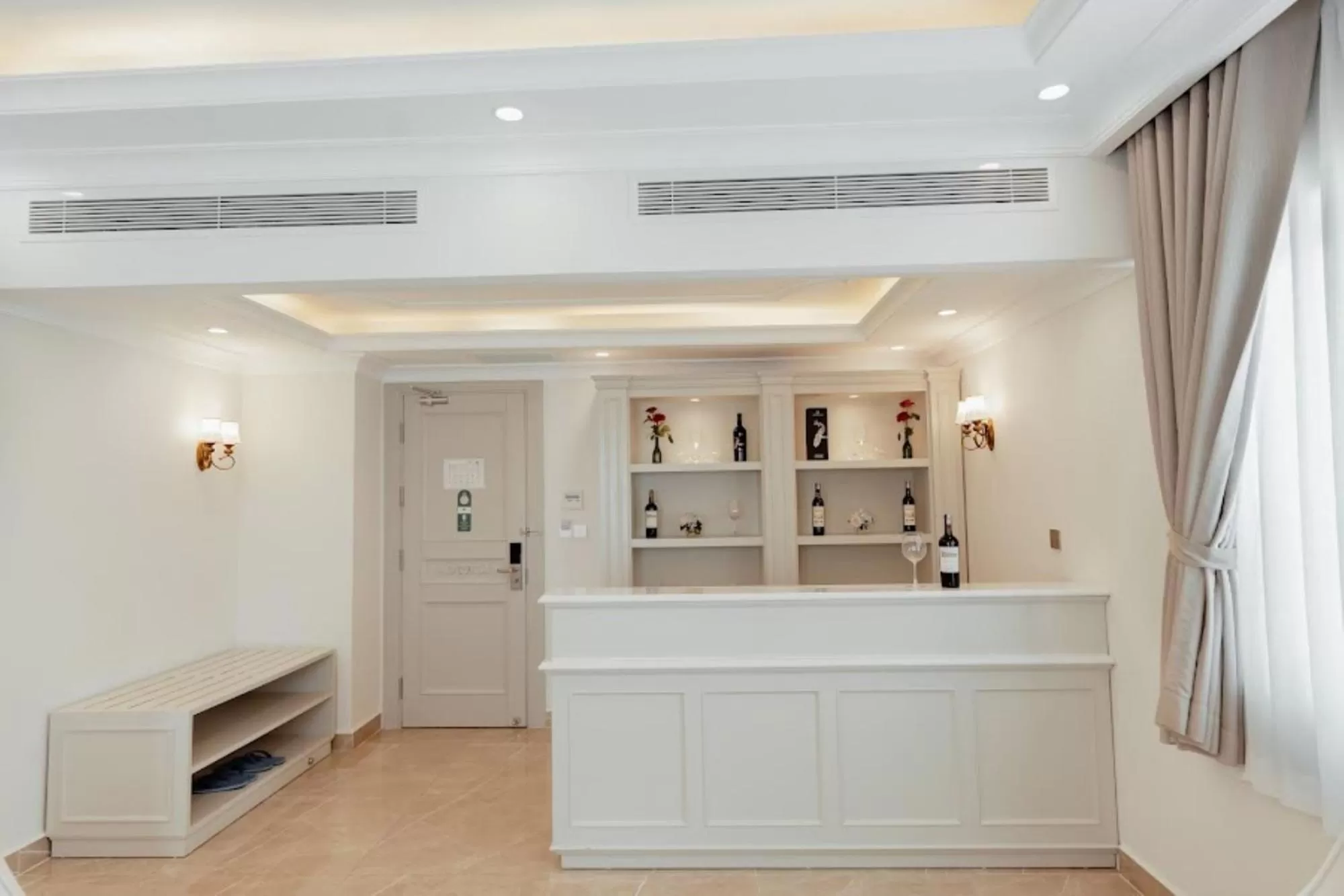 Lounge or bar, Lobby/Reception in MerPerle Beach Hotel