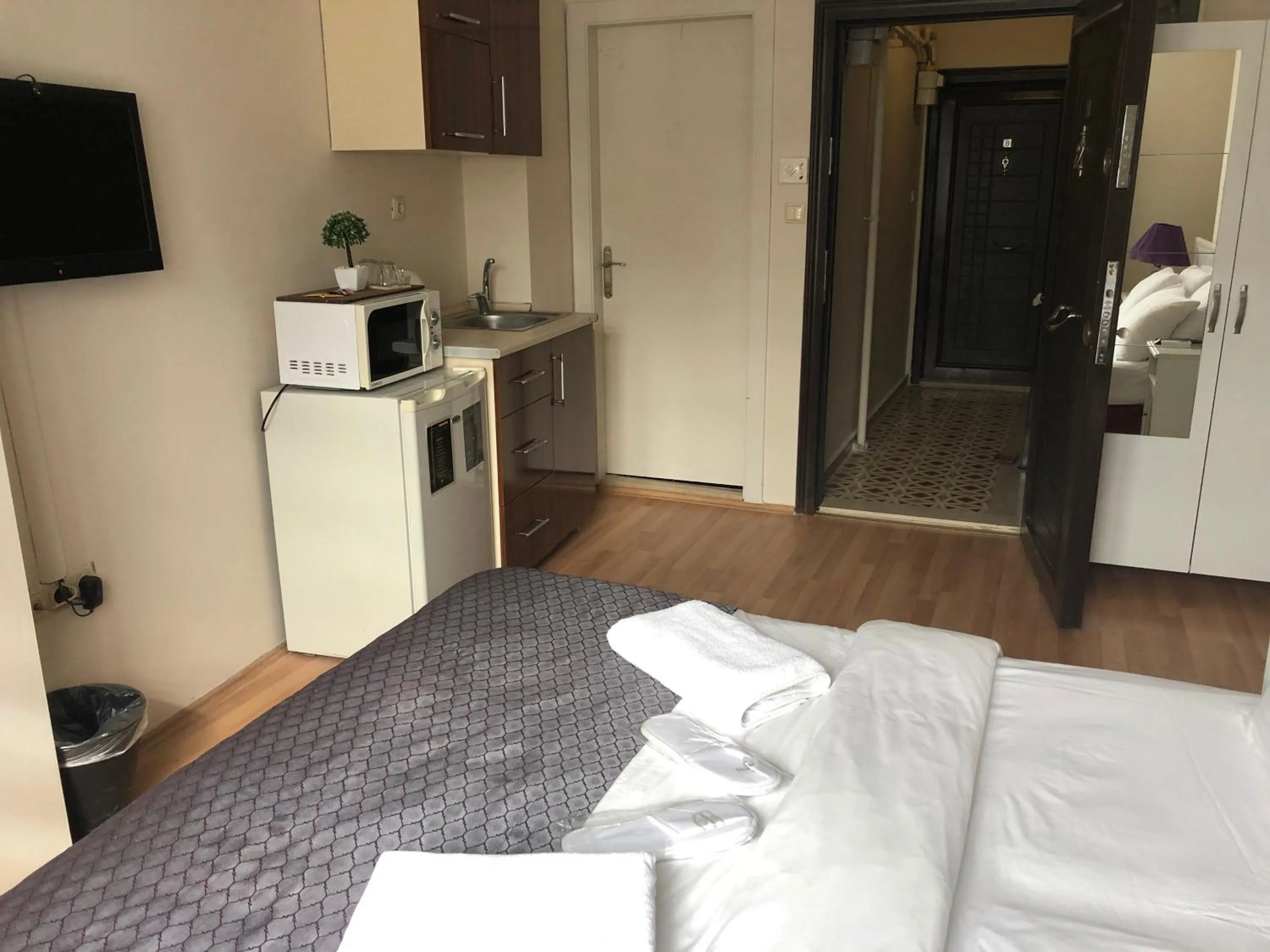 Photo of the whole room, Kitchen/Kitchenette in Centre Suites Taksim