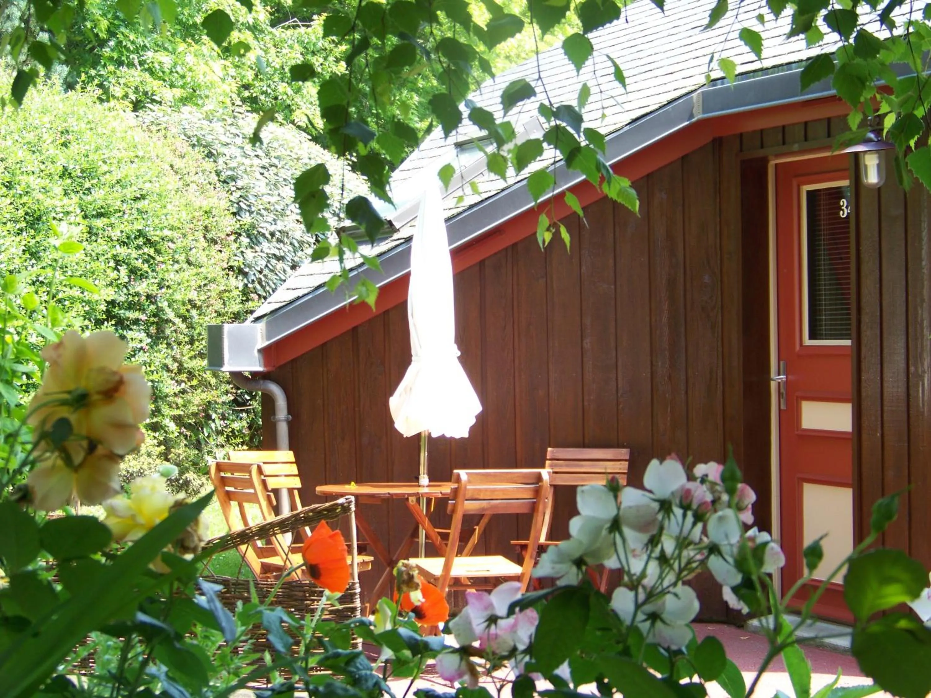 Facade/entrance in Hotel Nuit Et Jour - La Maison de Lucile