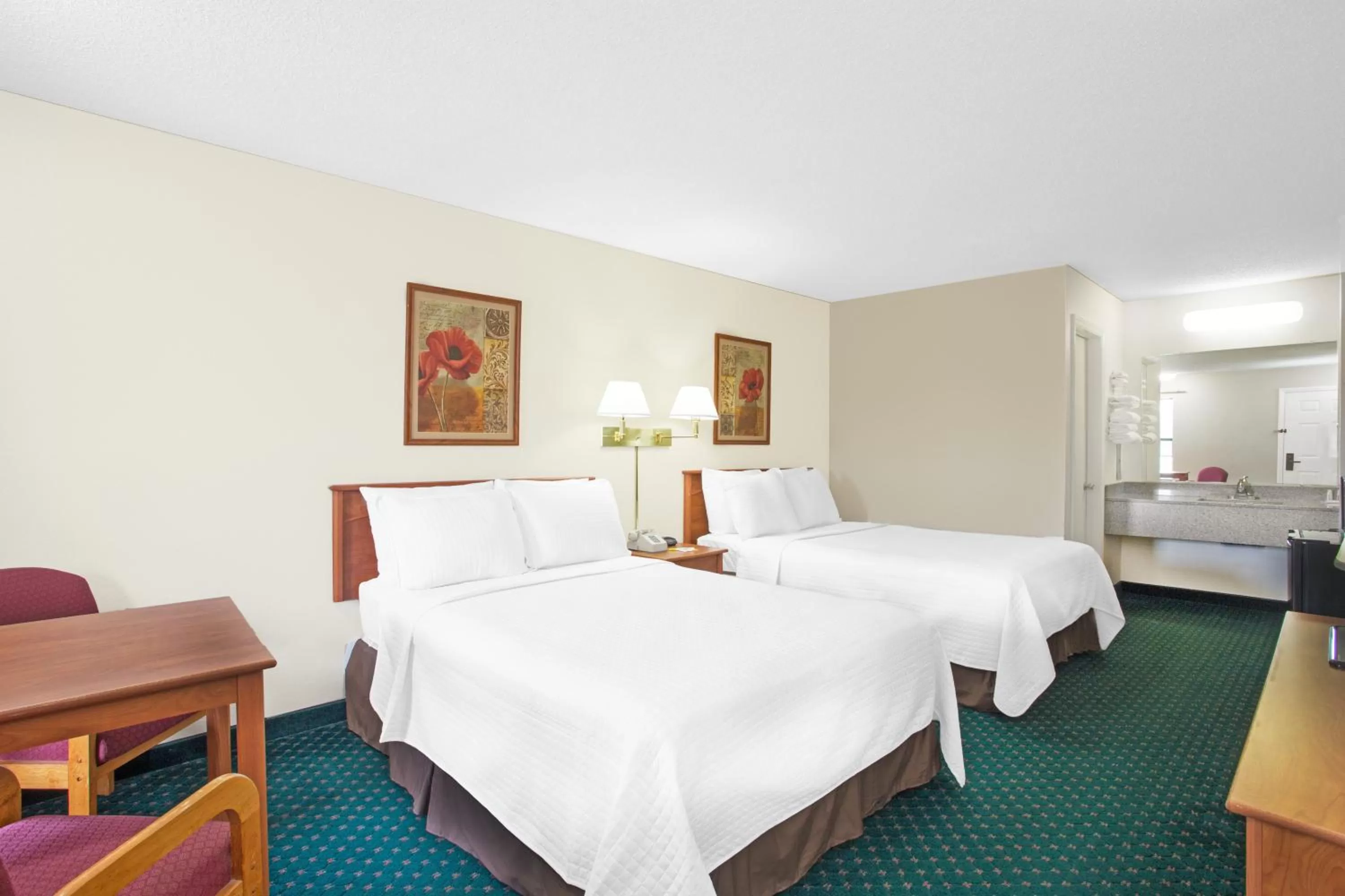 Photo of the whole room, Bed in Days Inn by Wyndham Wytheville