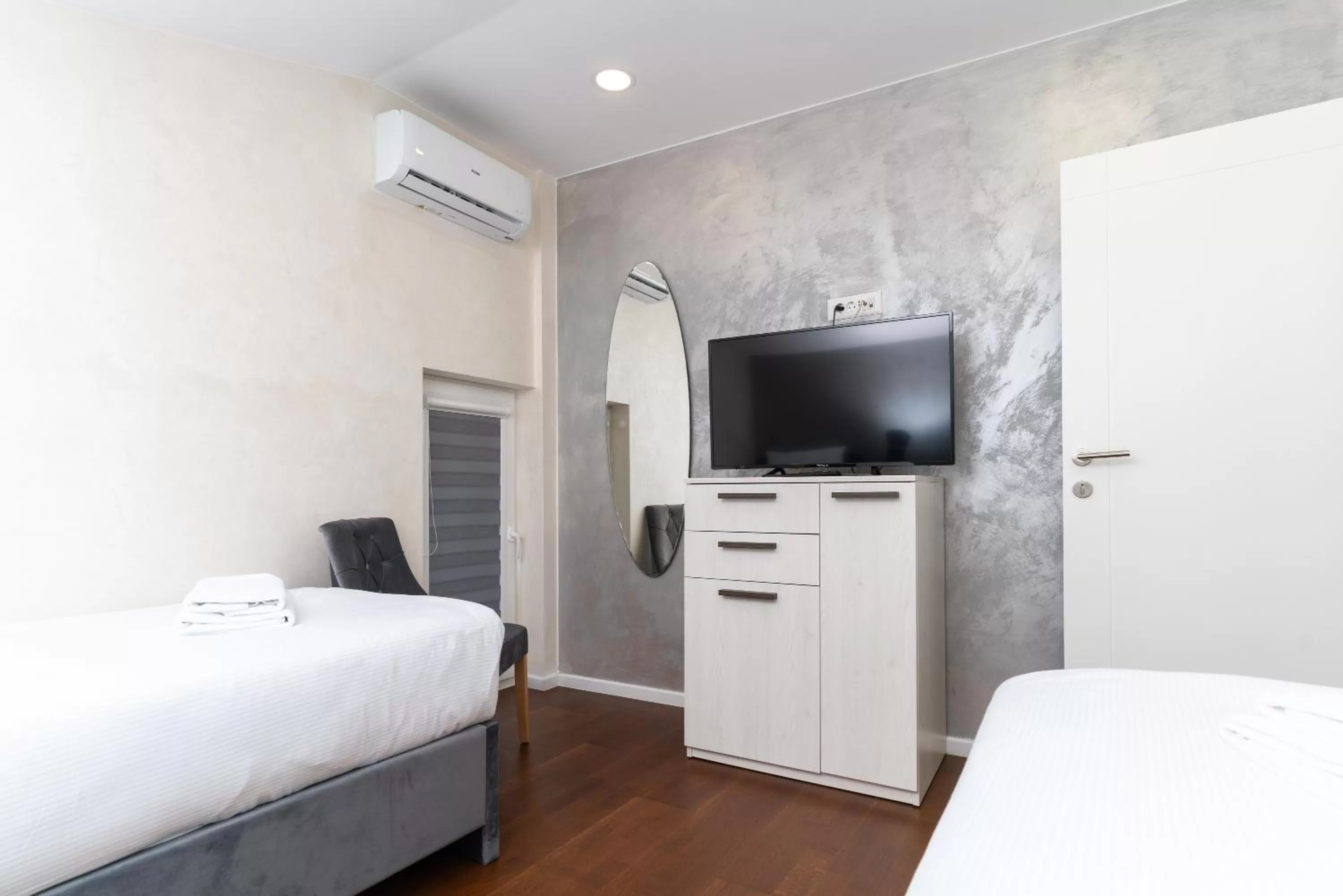 Bedroom, Bed in Ornament Hotel and Apartments