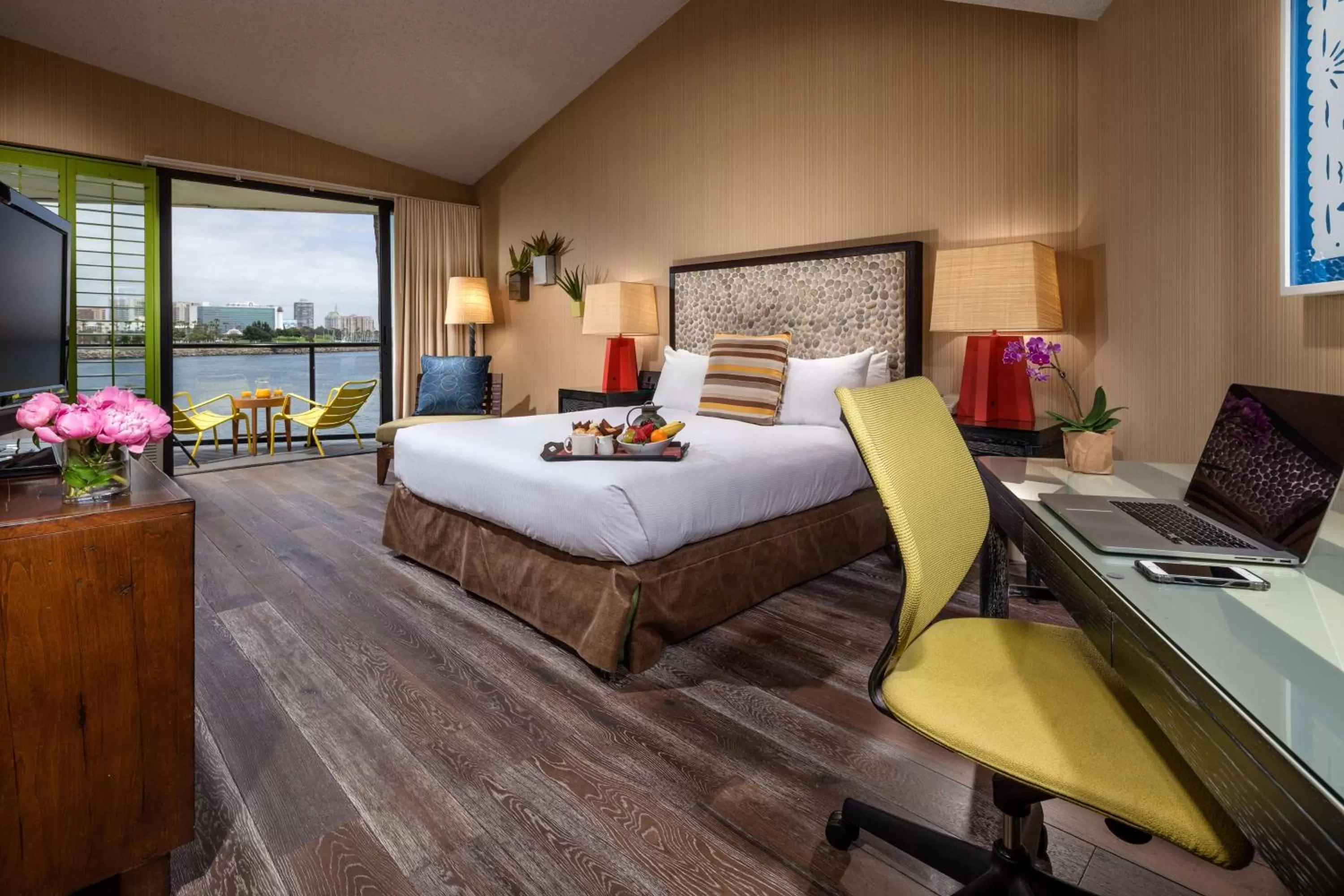 Bedroom, Bed in Hotel Maya