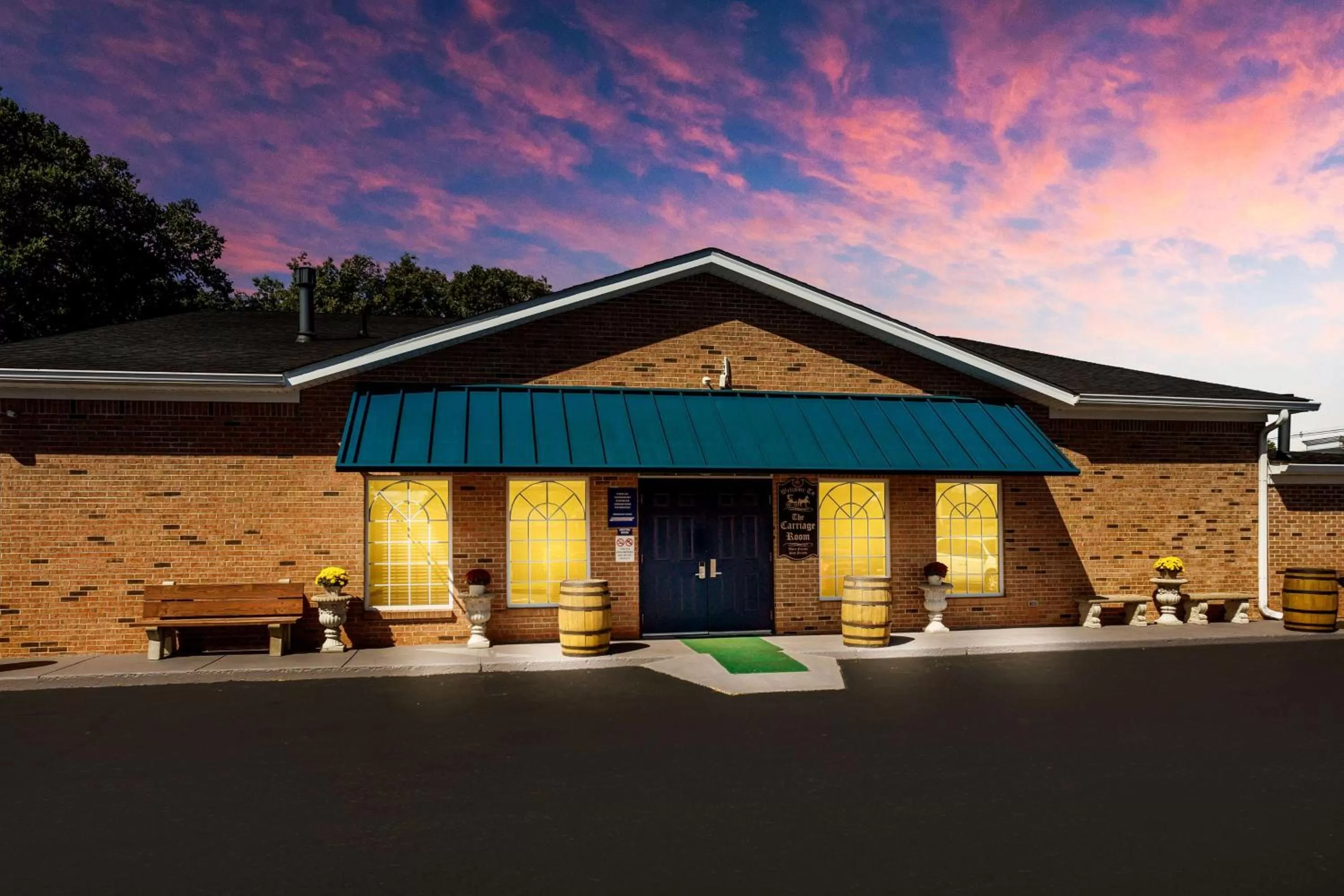 Property building in SureStay Hotel by Best Western Bardstown General Nelson