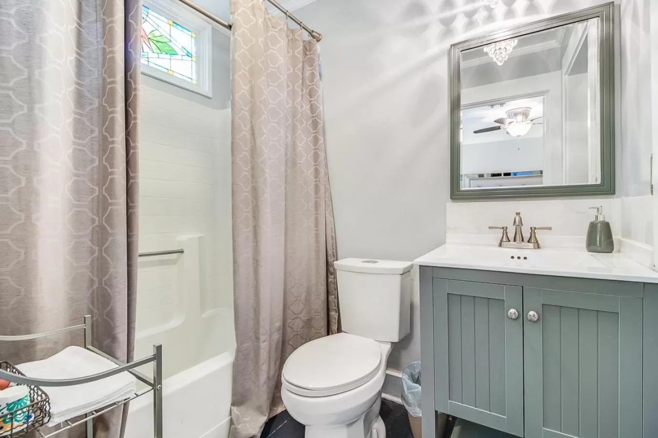 Bathroom in T'Frere's Bed & Breakfast